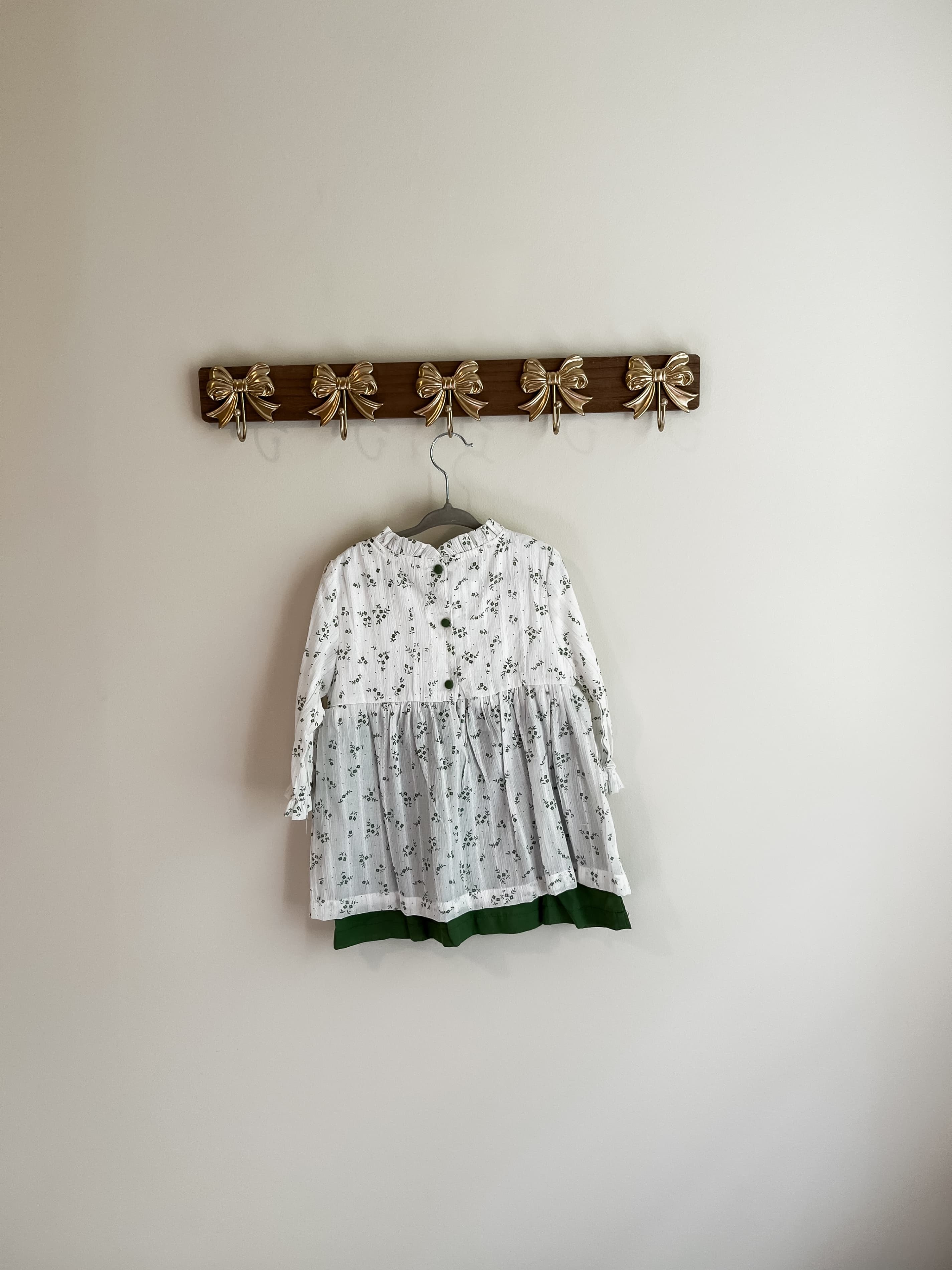 The Oaks girls size 4 Girls Floral Dress with Green Layered Skirt - Thumbnail 2