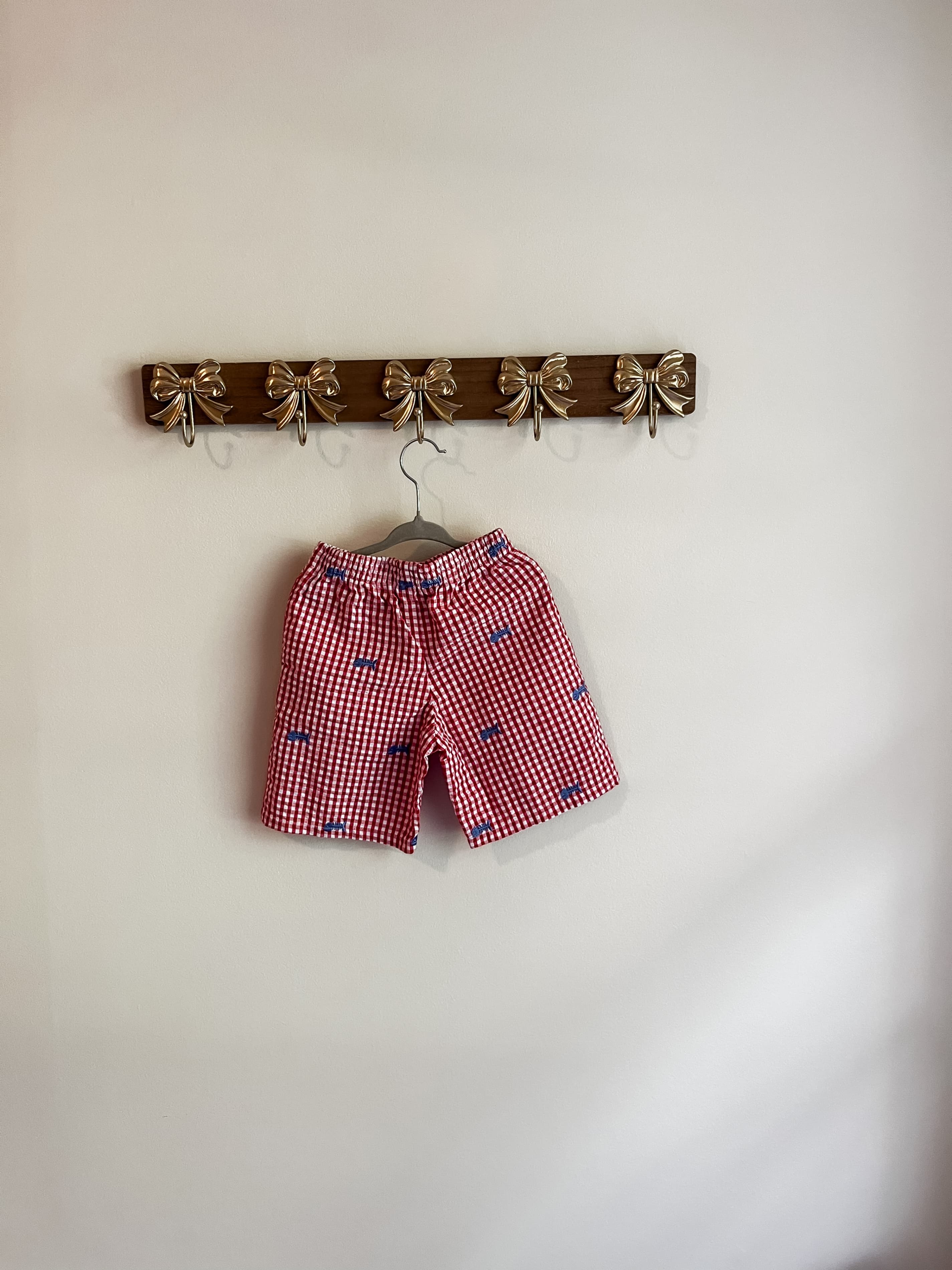 Kelly's Kids boys size 6-7 years Red Gingham Shorts with Blue bonefish Embroidery - Thumbnail 2