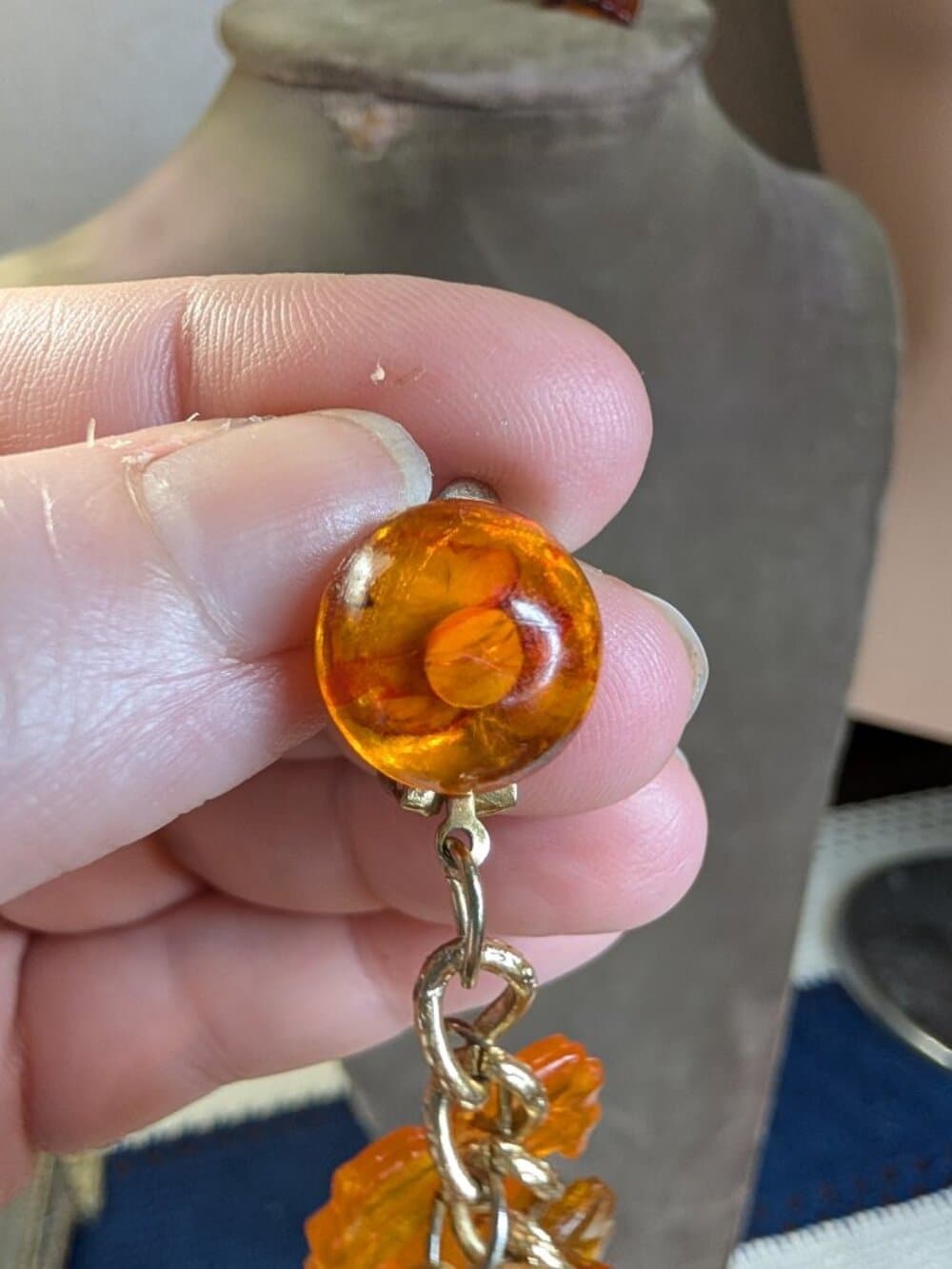 Vintage Hong Kong Amber Lucite Leaf Clip-On Earrings - Thumbnail 5
