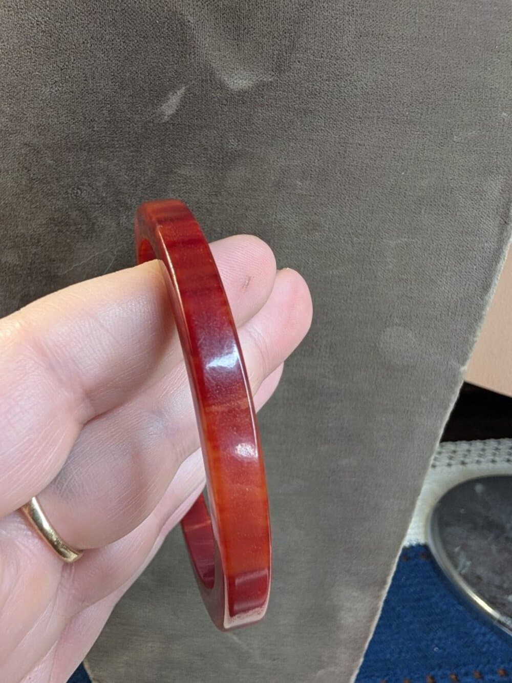 Vintage Red Marbled Bakelite Bangle Bracelet Single - Thumbnail 6