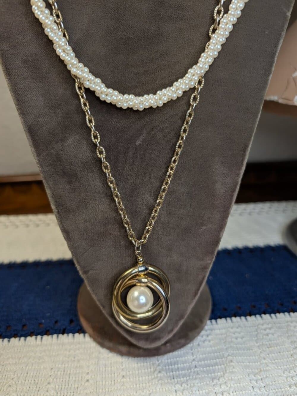 Vintage Gold Tone Faux Pearl Chain Necklace Bundle - Thumbnail 3