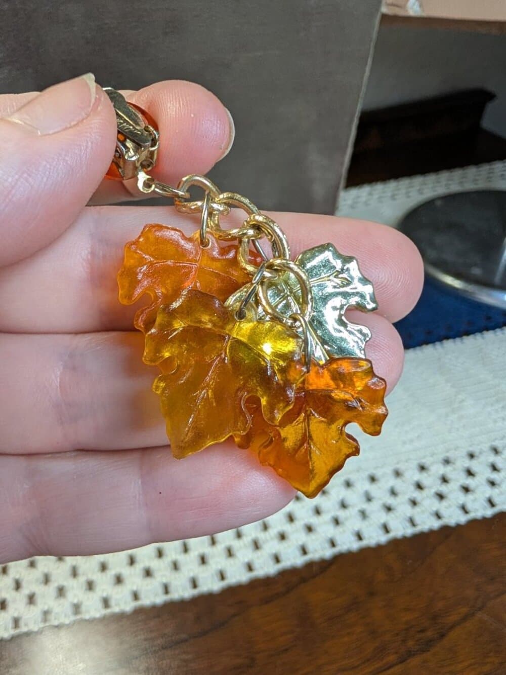 Vintage Hong Kong Amber Lucite Leaf Clip-On Earrings - Thumbnail 4