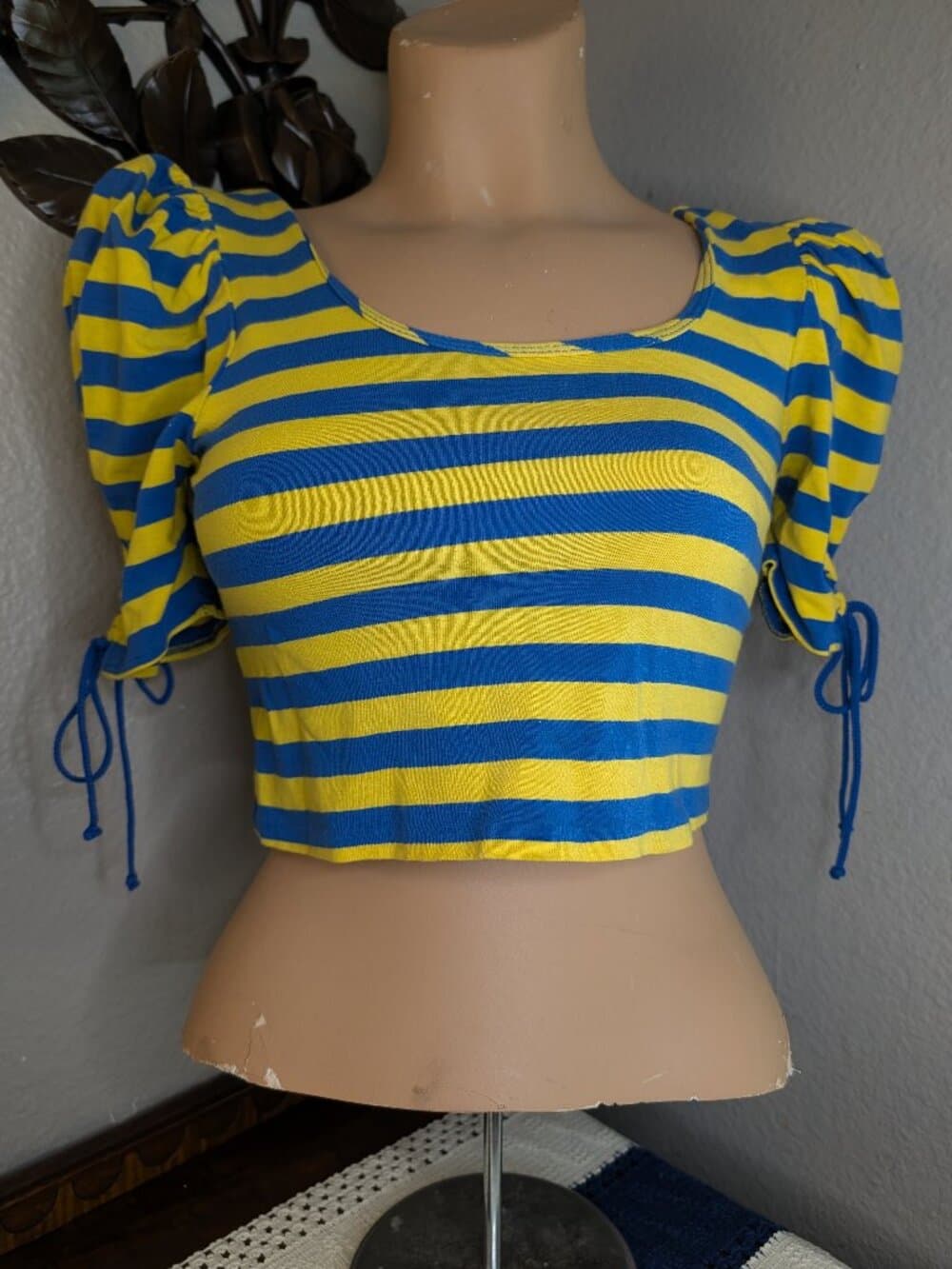 Vintage Colours Blue and Yellow Striped Puff Sleeve Crop Top Medium - Thumbnail 2