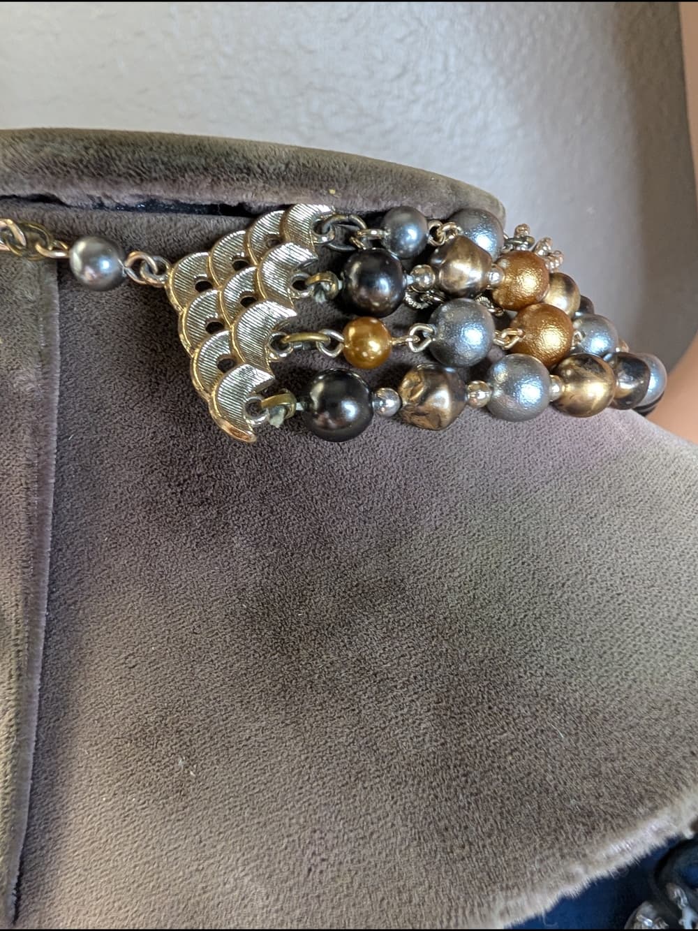 Vintage Japan? Multi-Strand Gold Tone Faux Pearl Beaded Statement Necklace - Thumbnail 6