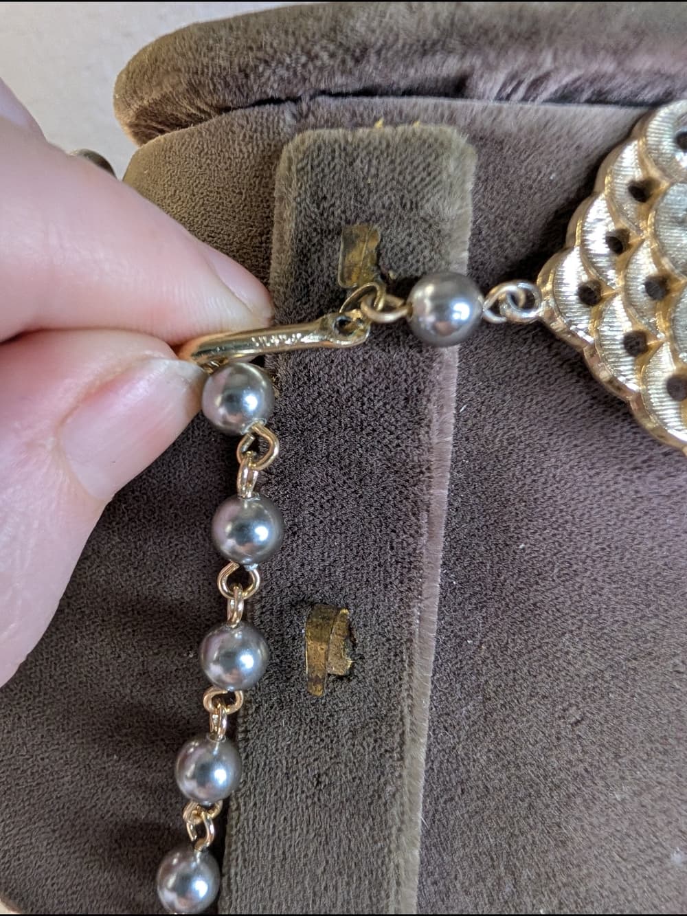 Vintage Japan? Multi-Strand Gold Tone Faux Pearl Beaded Statement Necklace - Thumbnail 8