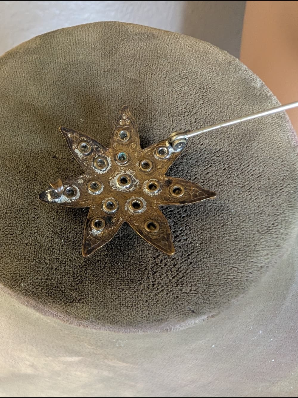 Antique Early 1900 7 Pointed Star Glass Paste Gilt Brooch With C Clasp - Thumbnail 8