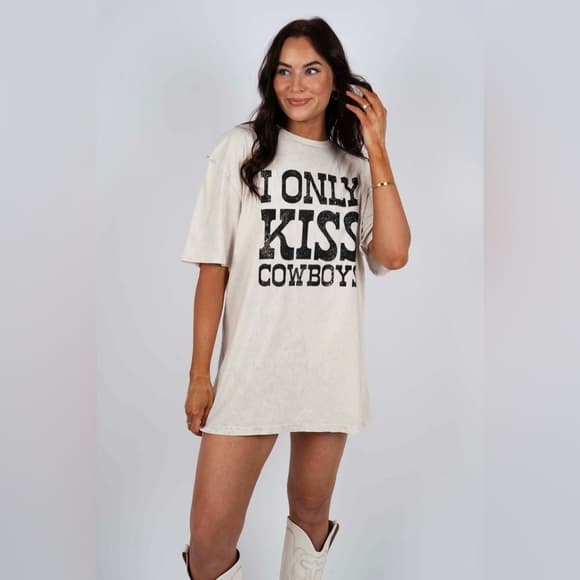 I Only Kiss Cowboys Tee 🤠 (Off White) - Thumbnail 7