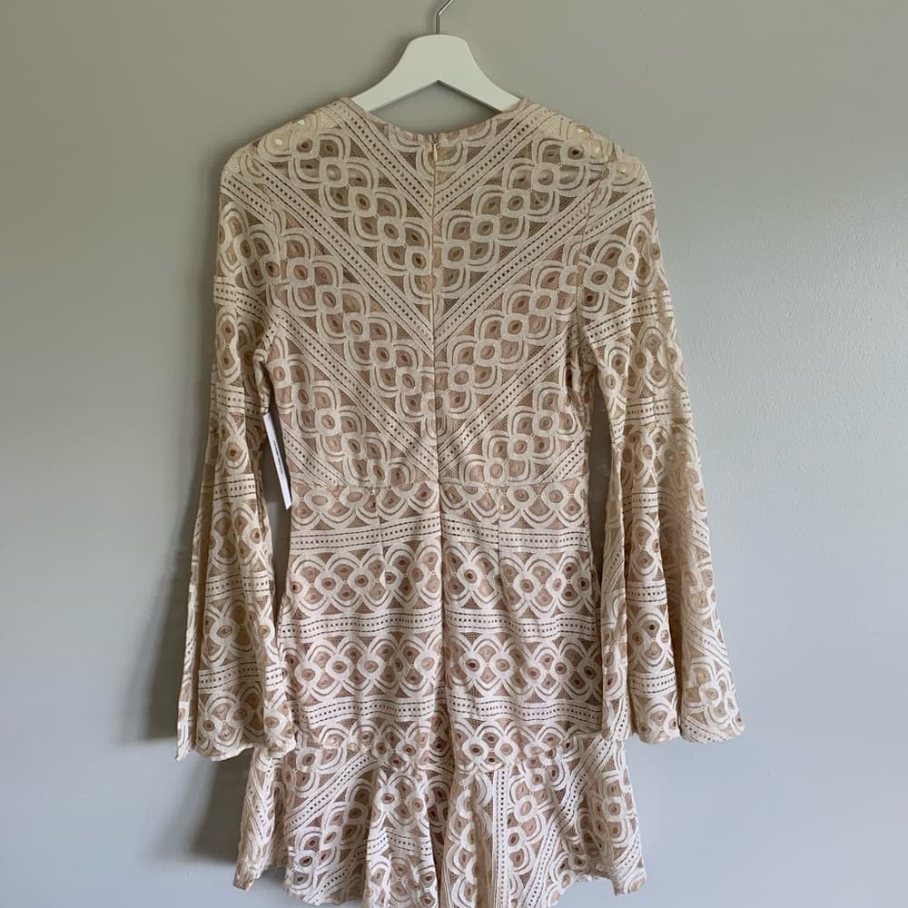 NWT Selfie Leslie Nude Lace Dress Bell Sleeves - Thumbnail 5