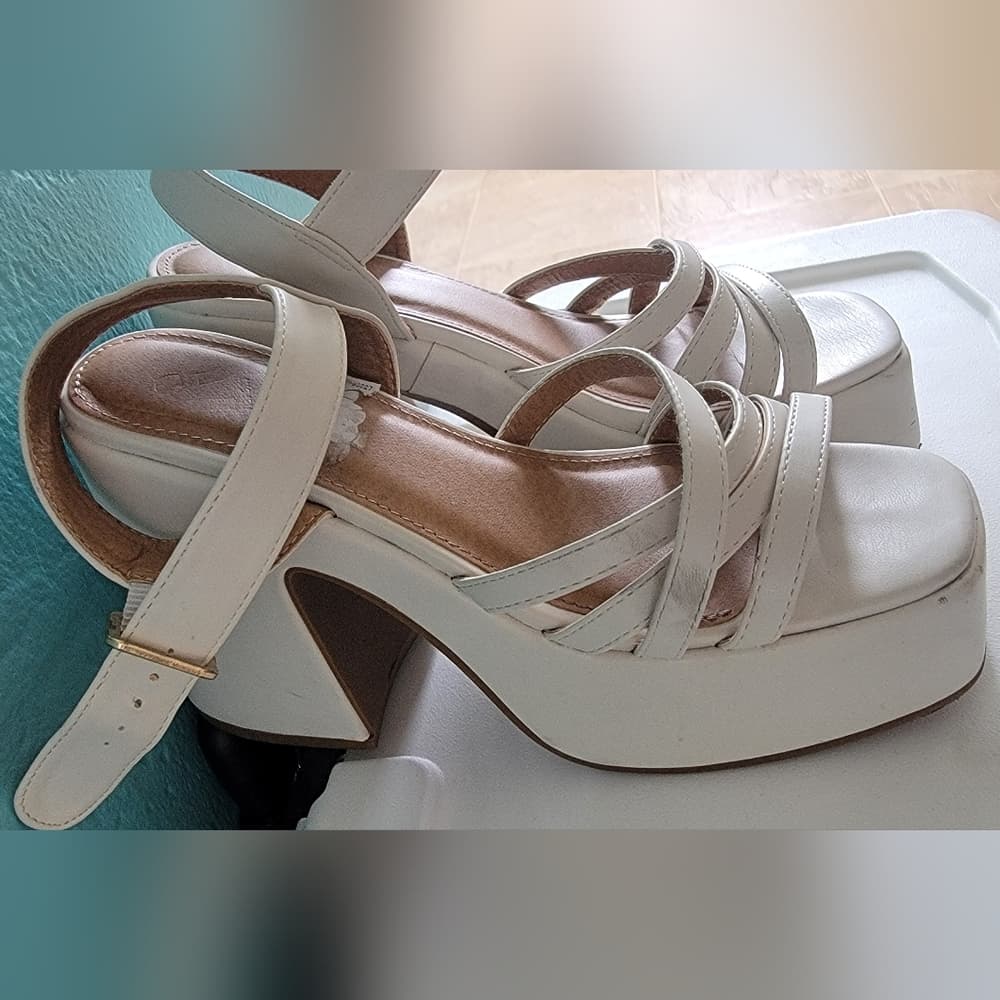 Report White Chunky Platform Strappy Sandals - Thumbnail 2