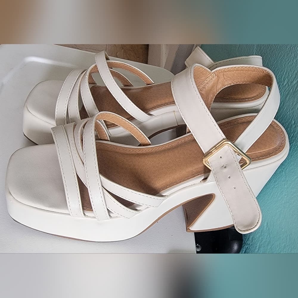 Report White Chunky Platform Strappy Sandals - Thumbnail 3