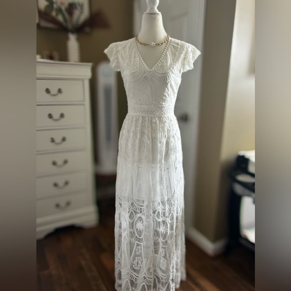 ⭐️ Southern Fried Chics White Lace Maxi Dress - Thumbnail 2