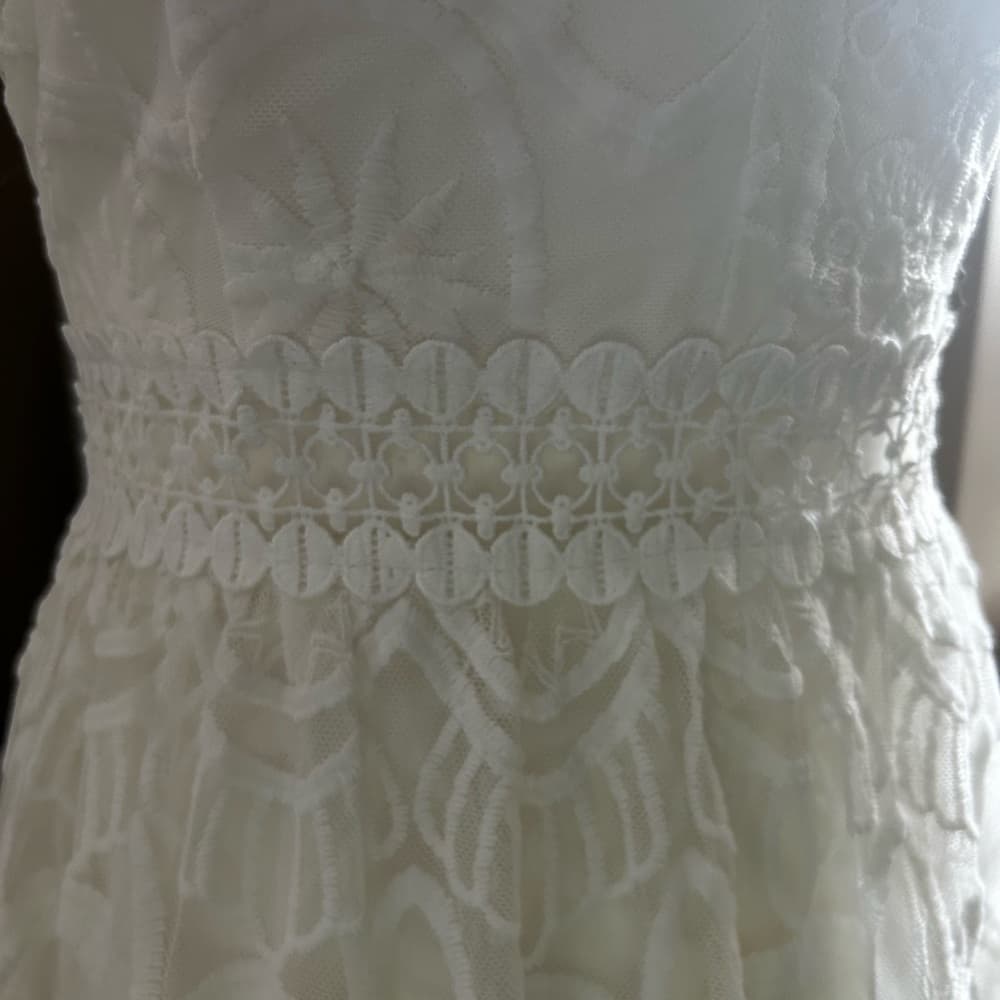⭐️ Southern Fried Chics White Lace Maxi Dress - Thumbnail 9