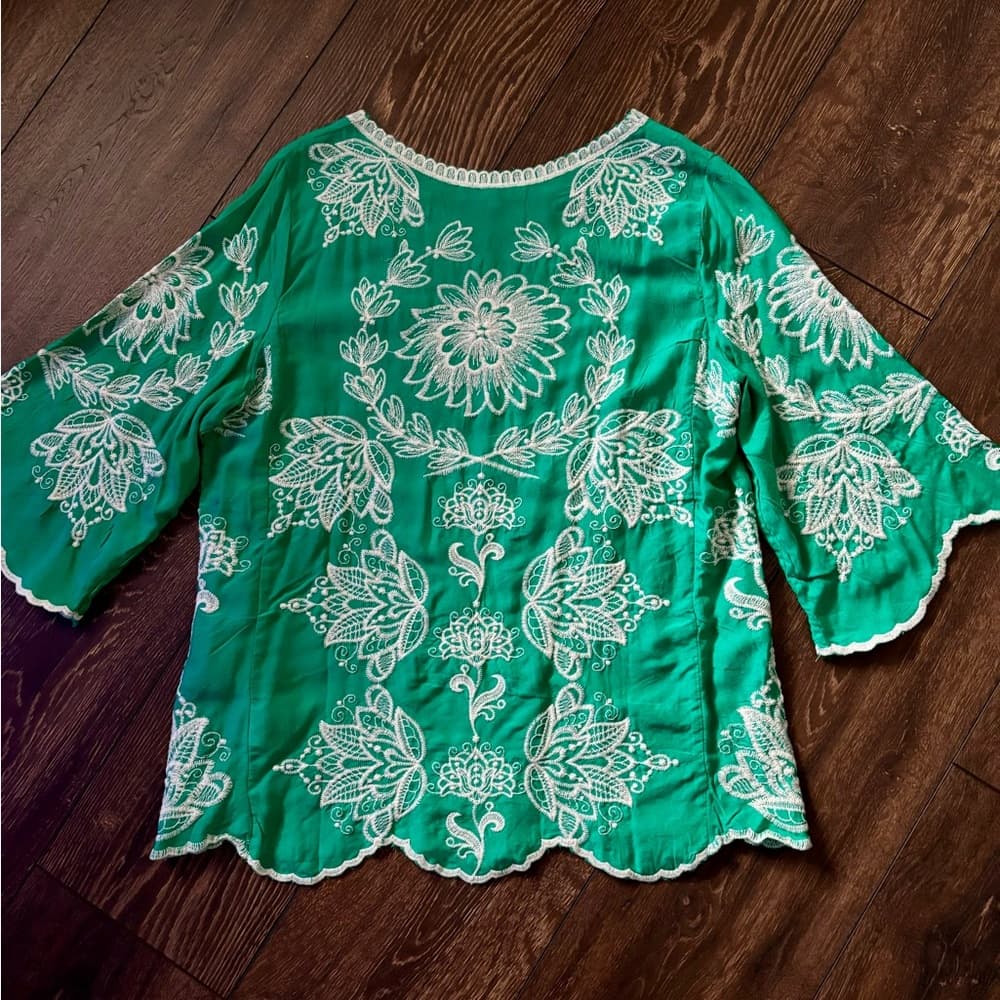 Solitaire blouse