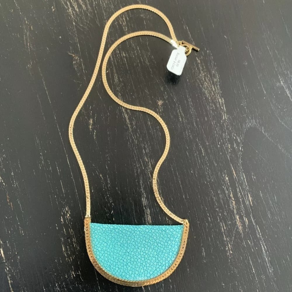 Serefina Stingray Crest Necklace Turquoise​