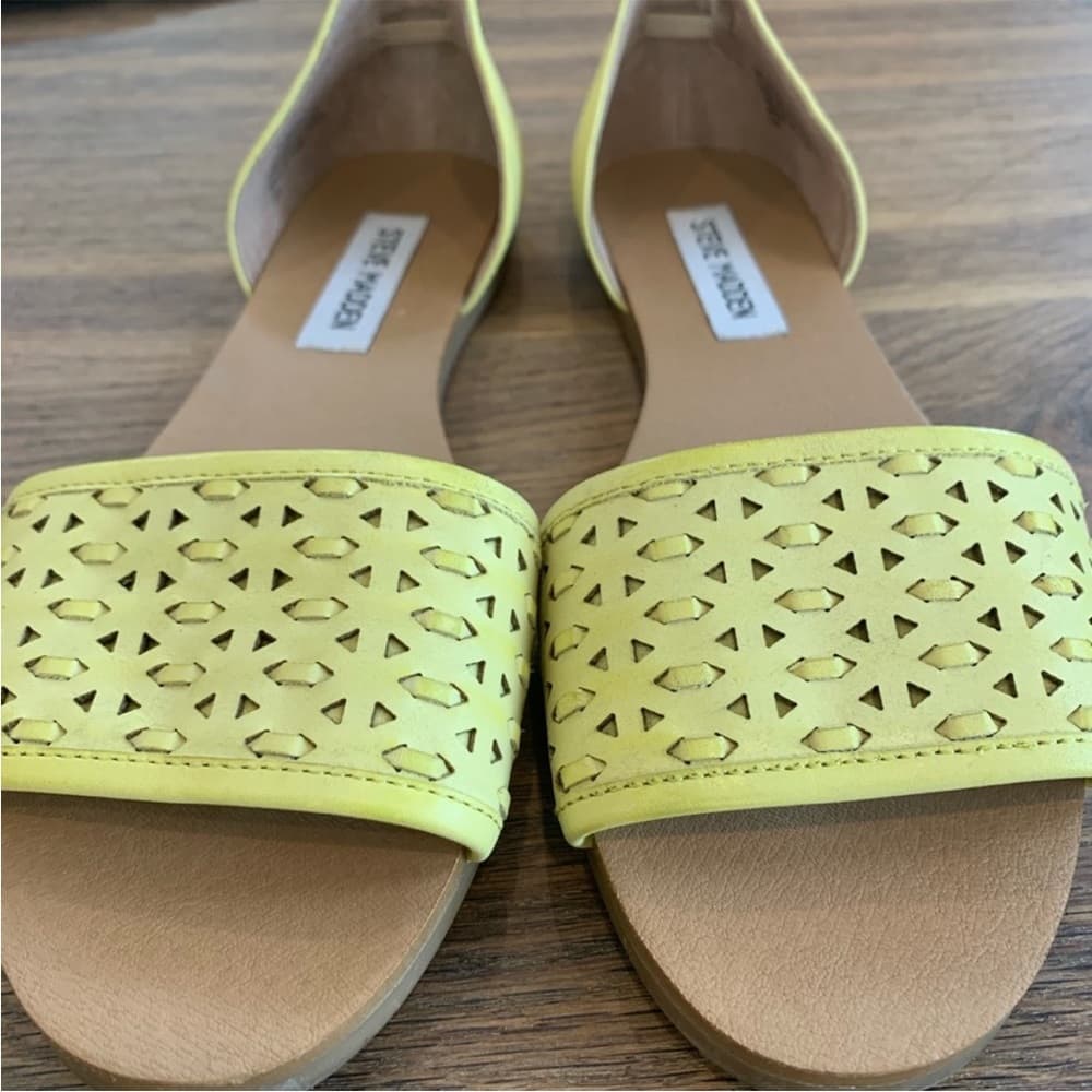 Steve Madden Taylerr Yellow Leather Flats Shoes