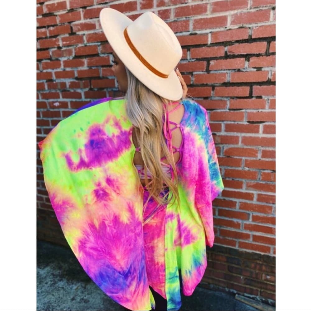 OPEN OPTIONS TIE DYE TUNIC TOP - BRIGHT RAINBOW - Thumbnail 2