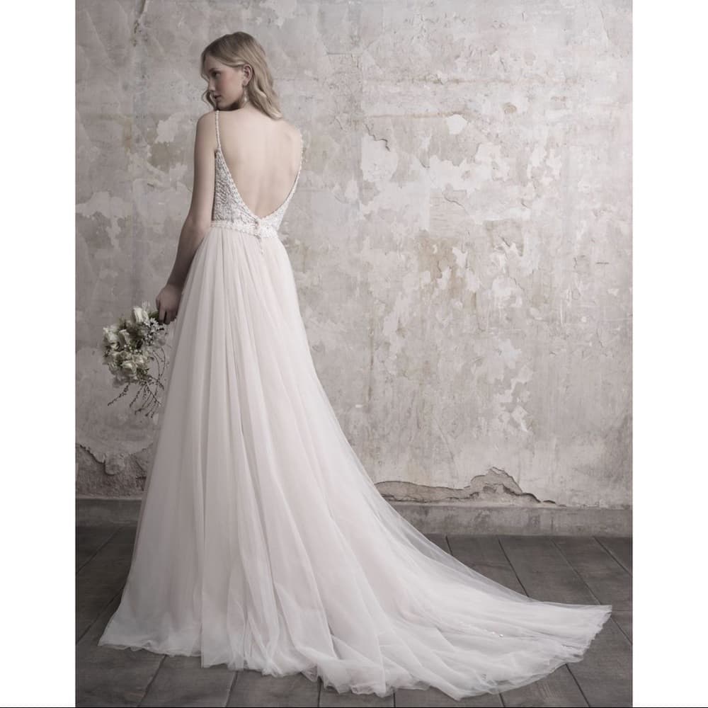 ❌ sold ❌ Gorgeous Madison James Wedding Gown - Thumbnail 15
