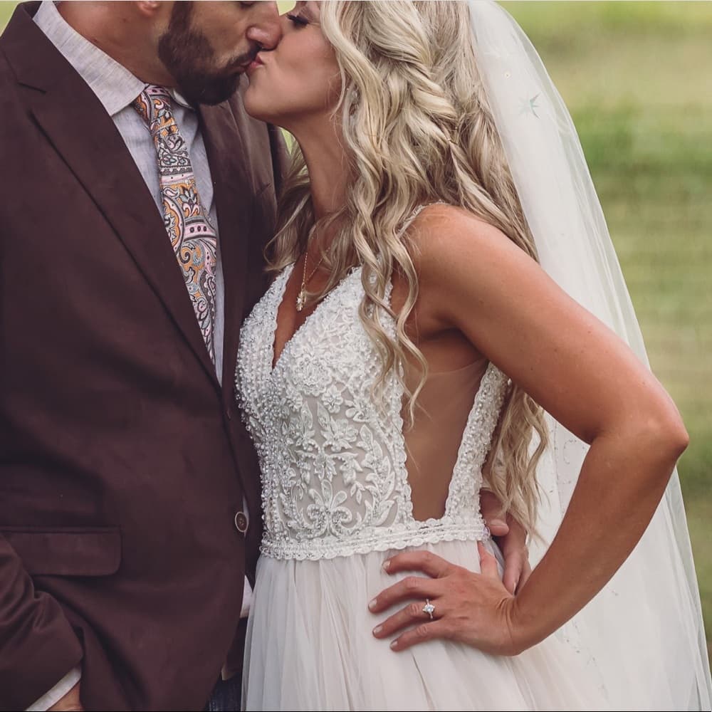 ❌ sold ❌ Gorgeous Madison James Wedding Gown - Thumbnail 8
