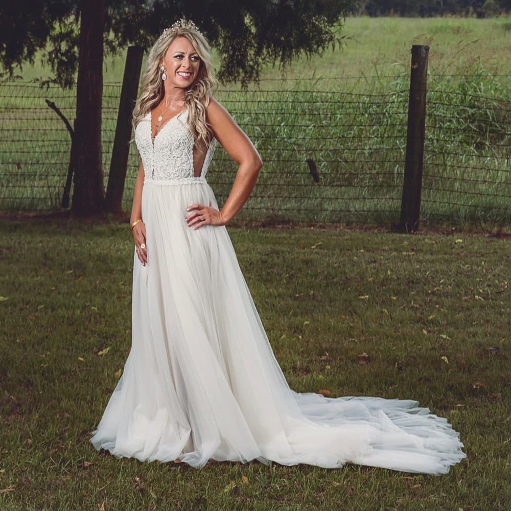 ❌ sold ❌ Gorgeous Madison James Wedding Gown - Thumbnail 6