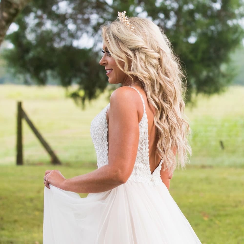 ❌ sold ❌ Gorgeous Madison James Wedding Gown - Thumbnail 4