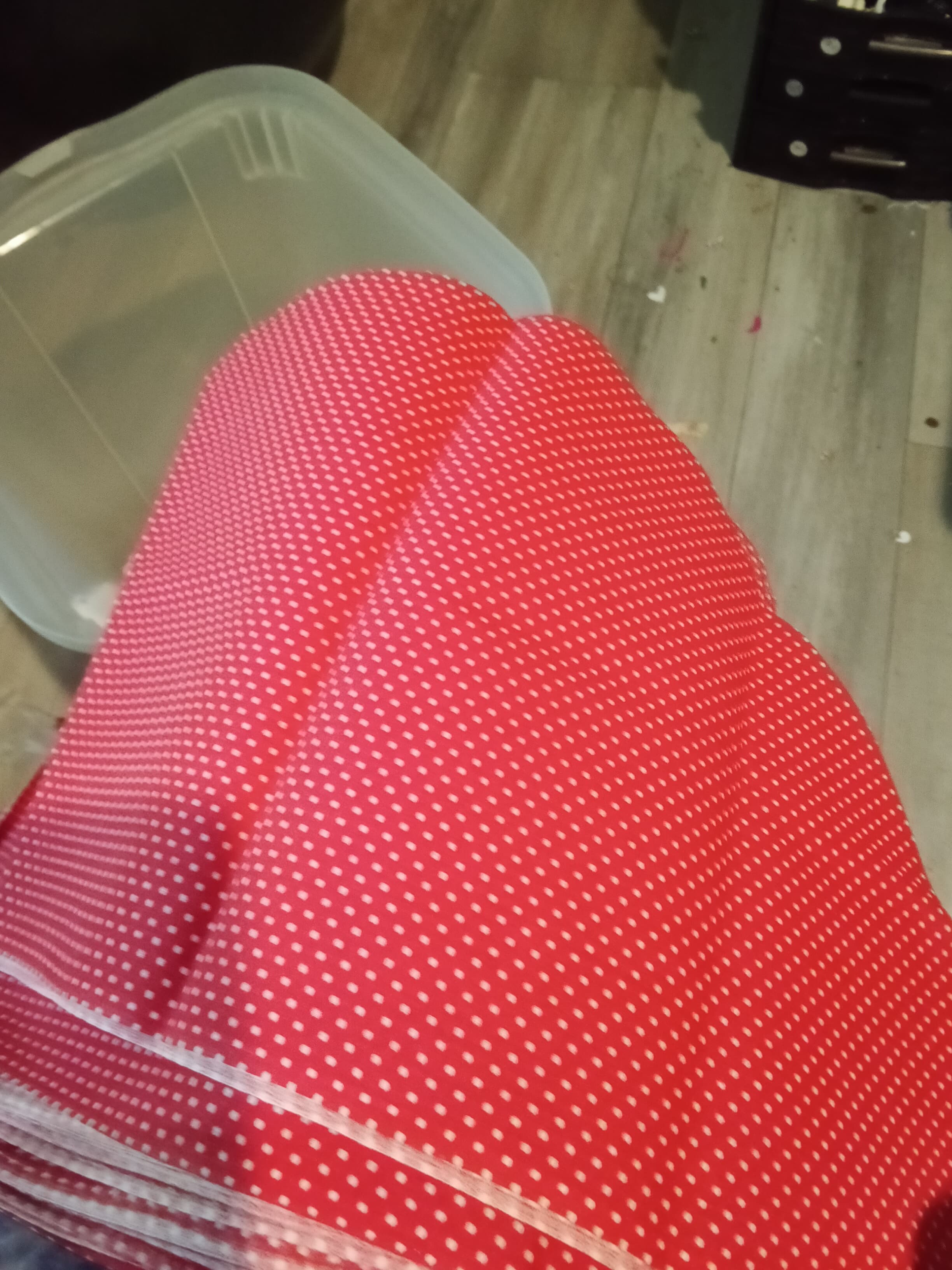 Red Polka Dot Fabric for Sewing Crafts 31 pieces@ (17" x 6") - Thumbnail 2