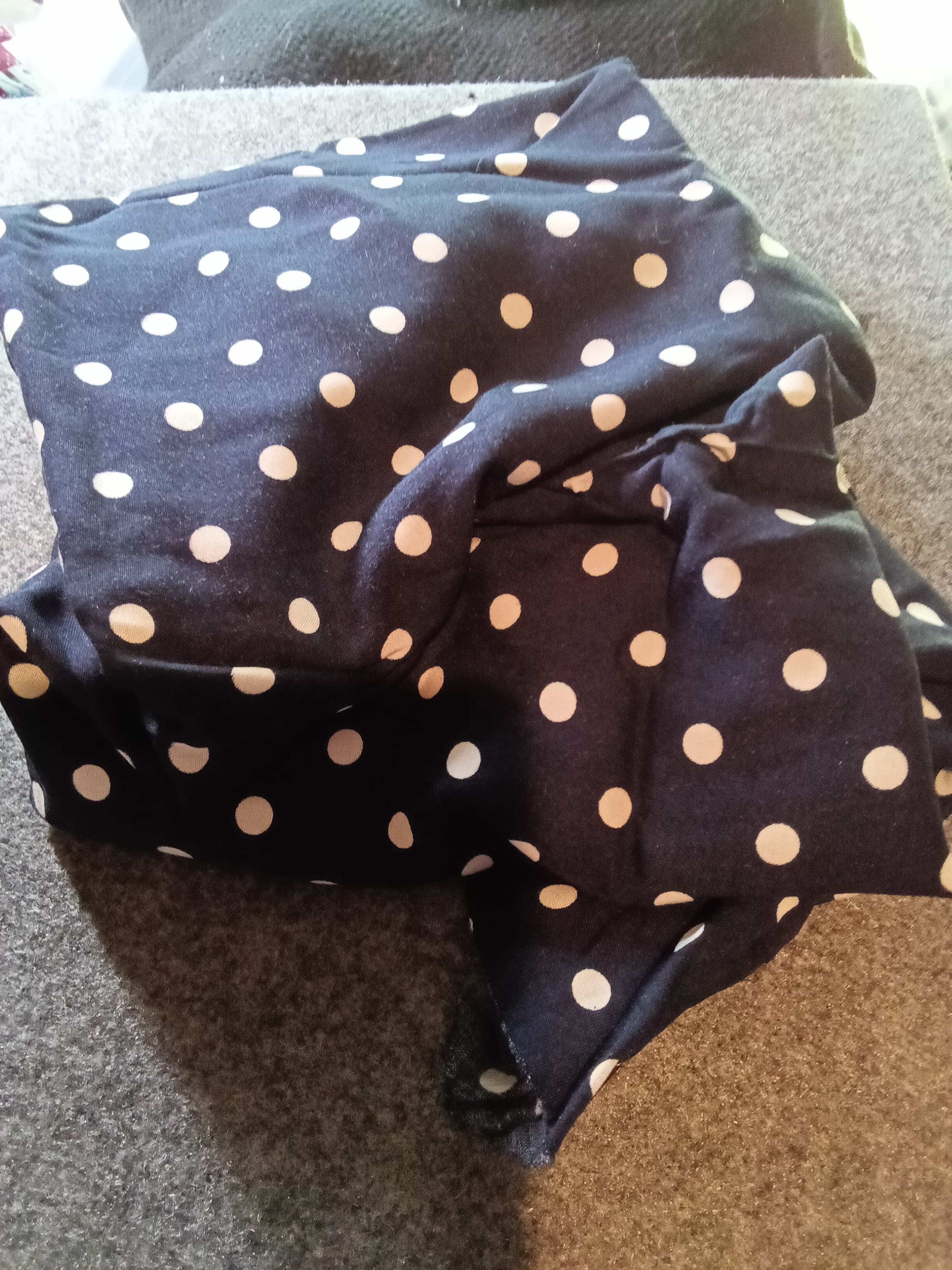 Polka Dot Fabric, Navy with White Dots irruglar cut - Thumbnail 3