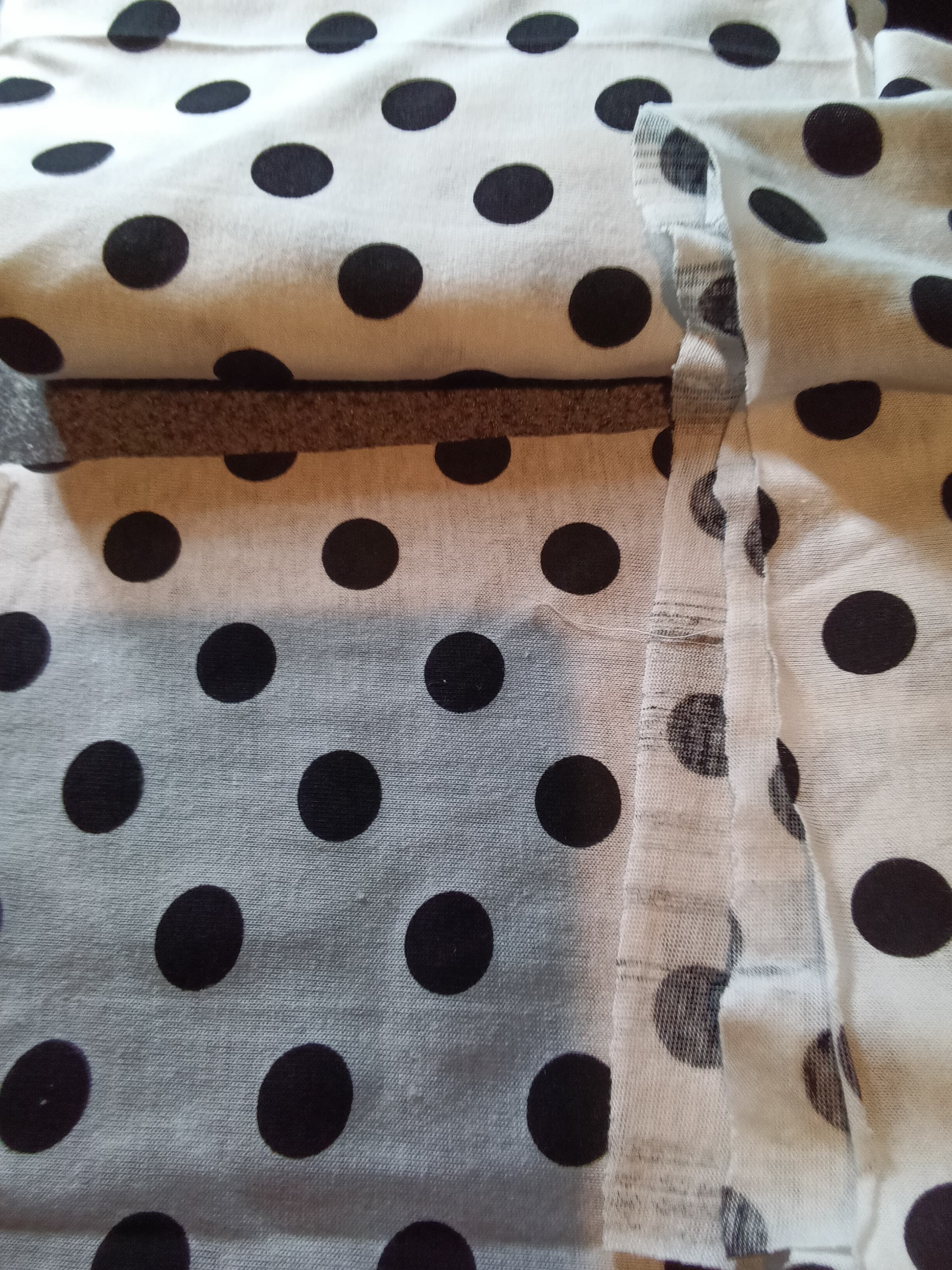 Polka Dot T- shirt Fabric Material for Sewing or Crafts - Thumbnail 2