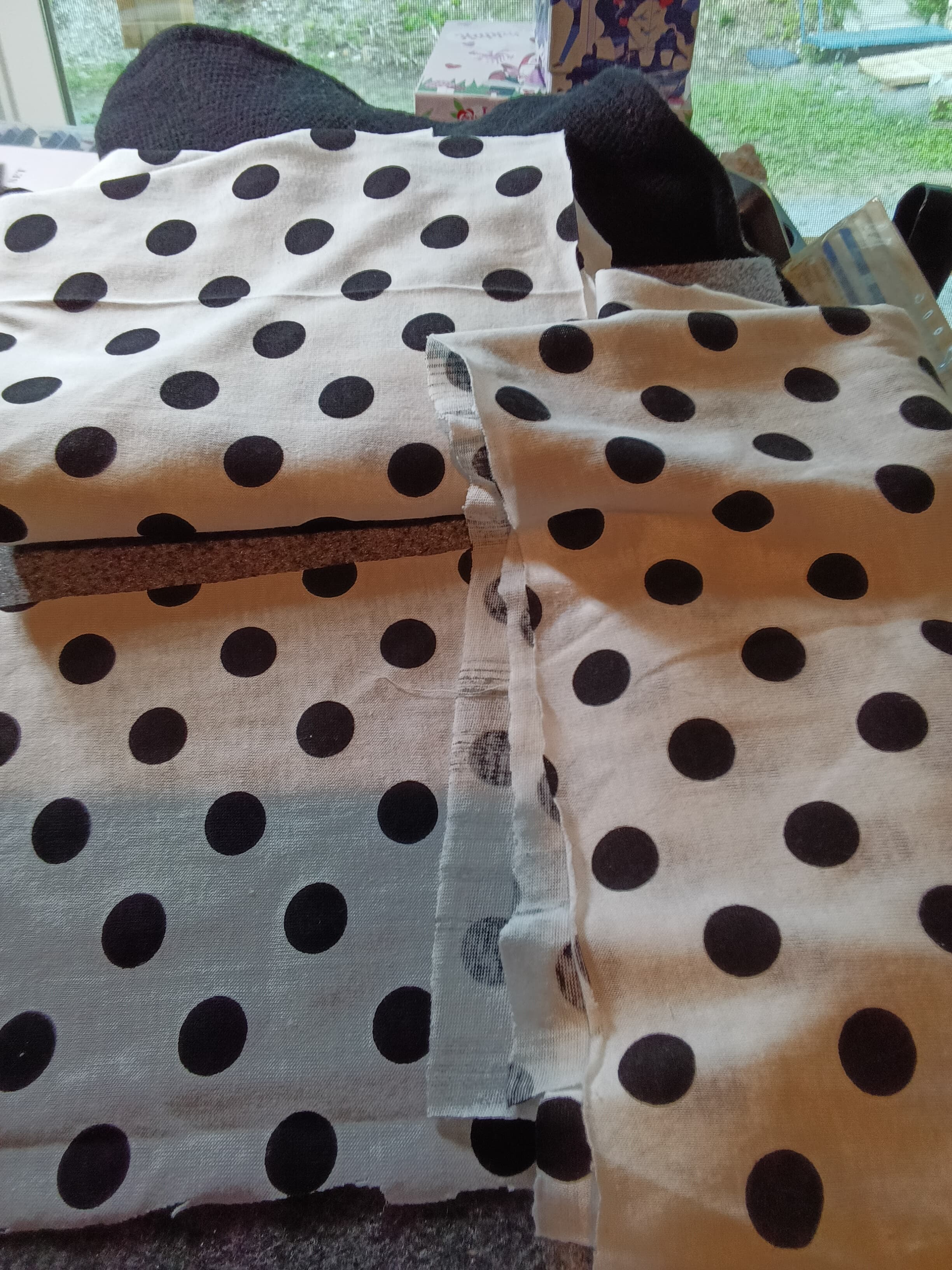 Polka Dot T- shirt Fabric Material for Sewing or Crafts - Thumbnail 4