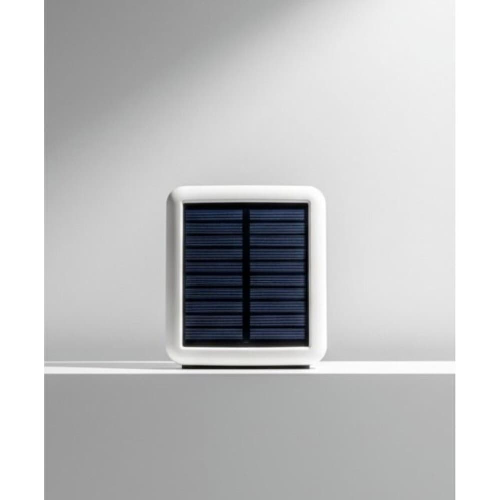 Wireless Fast Charging Solar Device | Universal Phone Charging Mat - Thumbnail 5