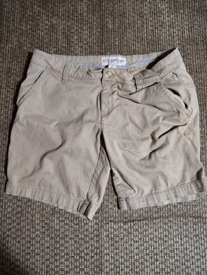 Aeropostale Chino Shorts Womens 5/6 Beige Khaki Twill Flat Front 29x8
