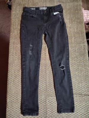 Lucky Brand Zoe Skinny Distressed Size 12 Girls Jeans Stretch 25 Inseam Denim