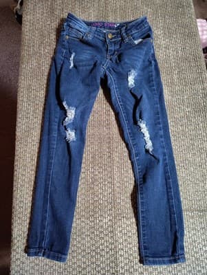 GOGO STAR KIDS Girl’s Distressed Skinny Jeans Size 8 24W x 22L