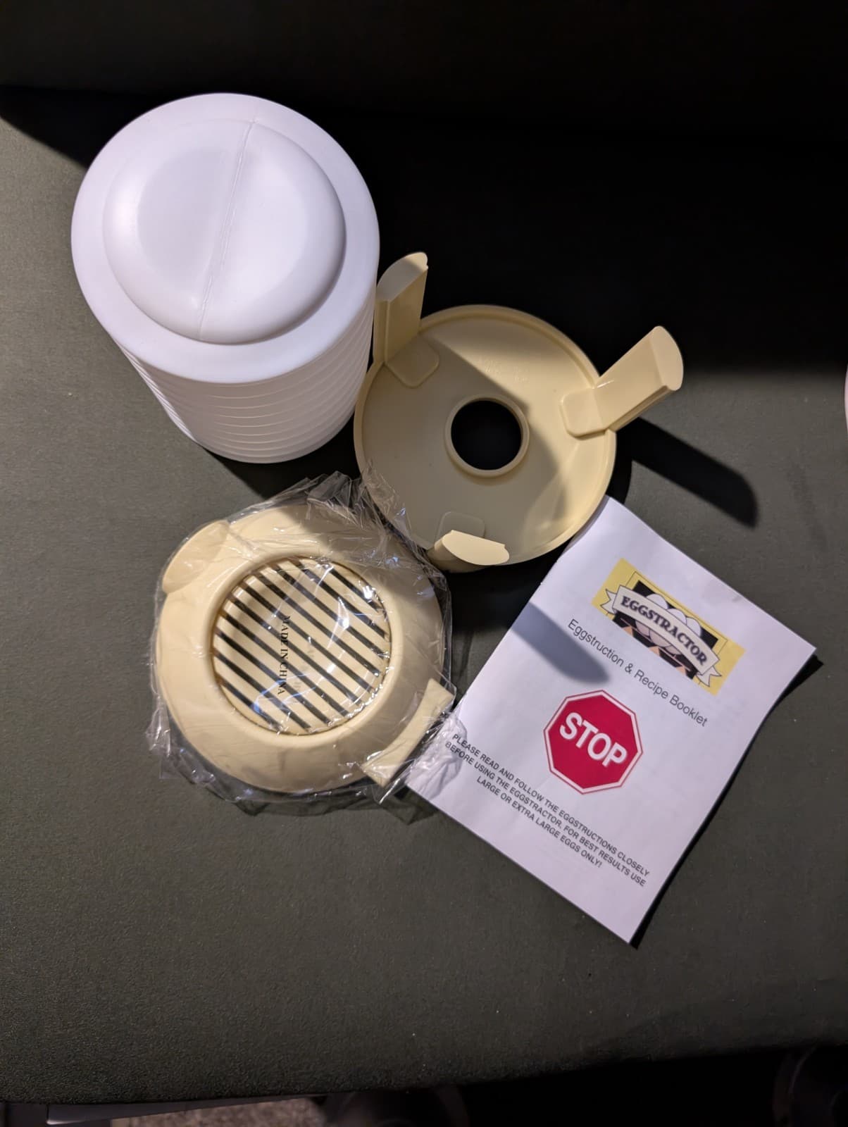 Eggstractor As Seen On TV Hard Boiled Egg Peeler Complete In Box Kitchen Gadget - Thumbnail 6