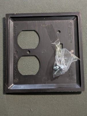 AmerTac Brass Wall Plate Lot, 6 Pieces, 1 Toggle/1 Duplex Combination Covers, Vi - Thumbnail 2