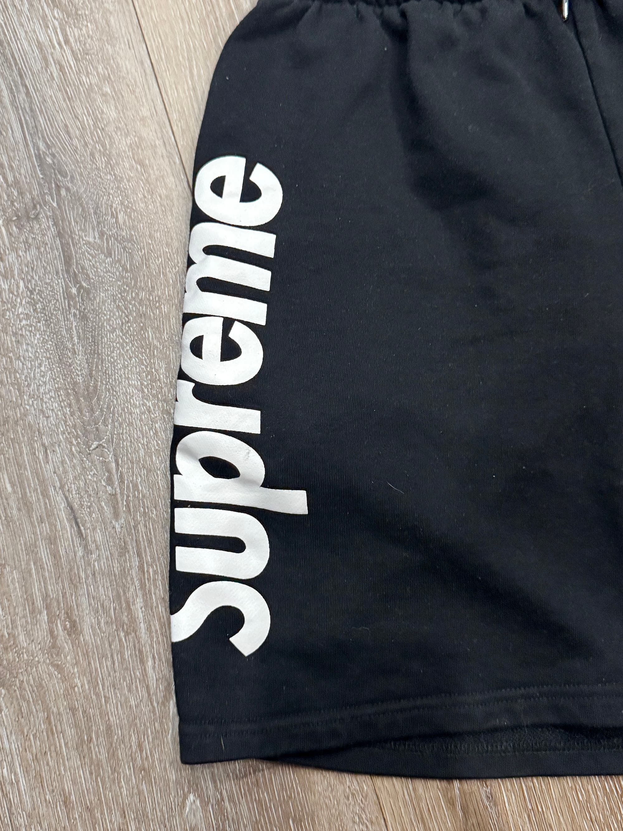 Supreme Vertical Text Drawstring Sweat Shorts – Black - Thumbnail 5