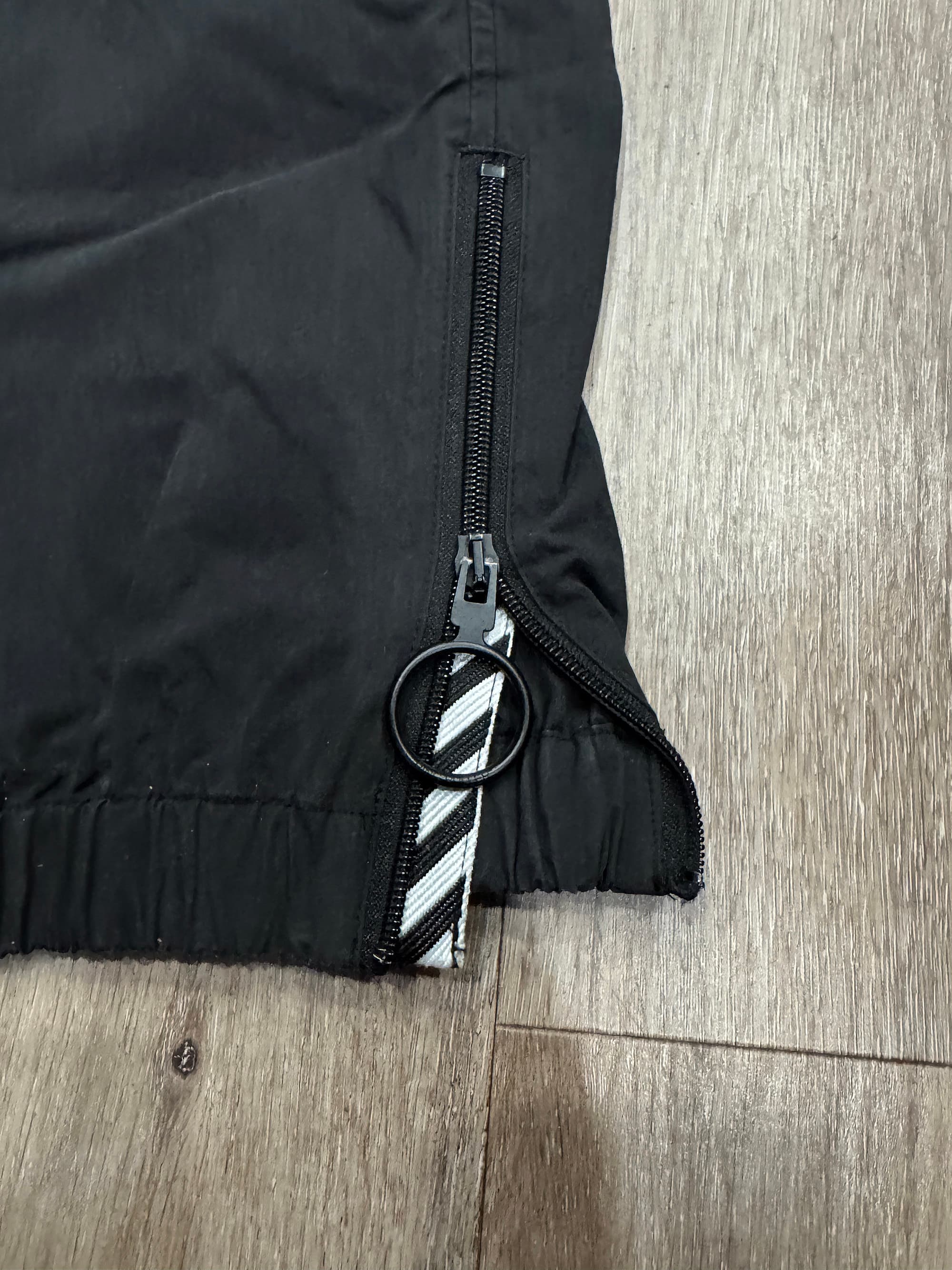 Off-White Black Parachute Cargo Pants - Virgil Abloh - Thumbnail 7