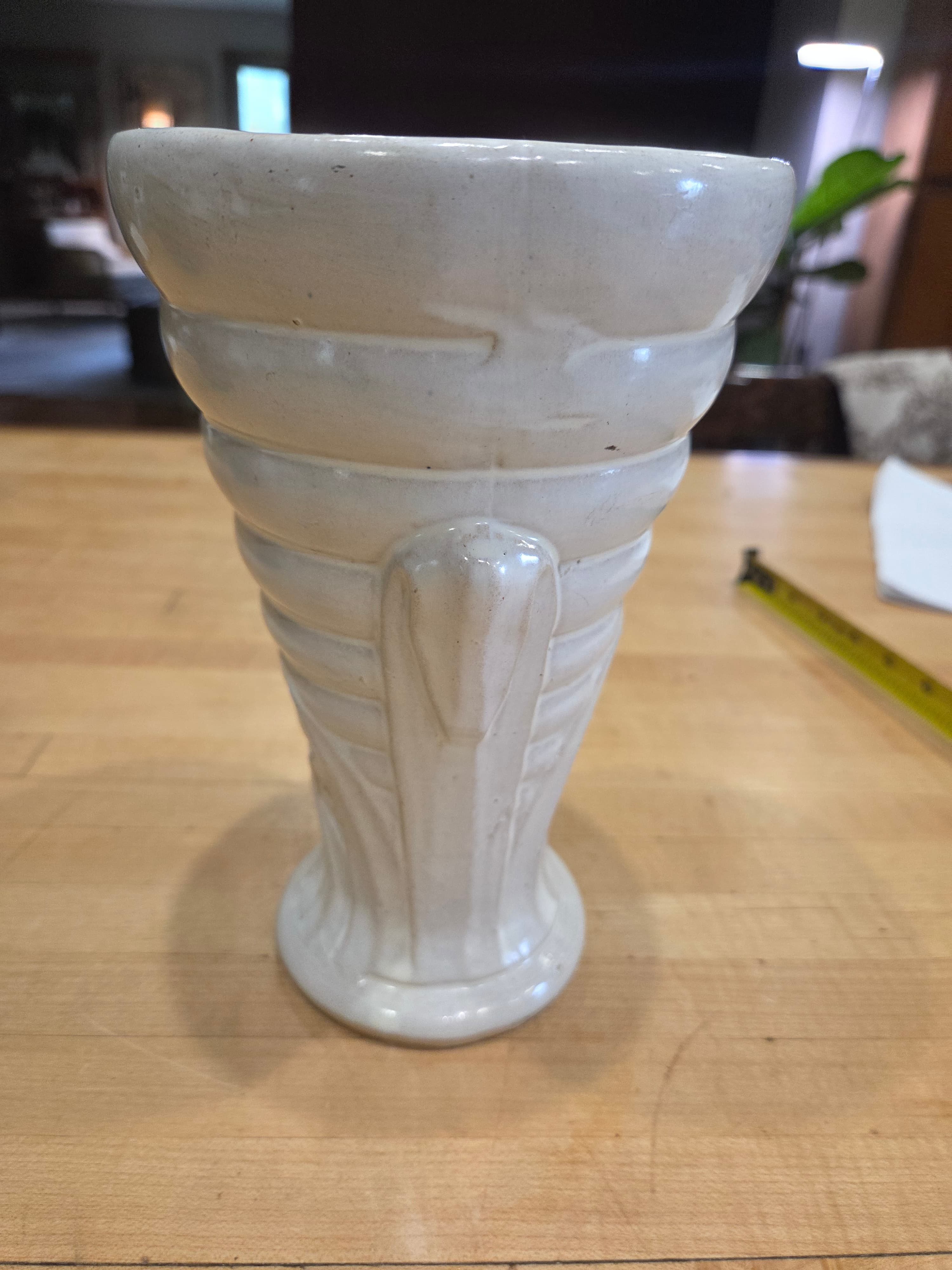 Vintage Brush McCoy Art Deco Rings Leaves Pottery Vase 528 White - Thumbnail 4