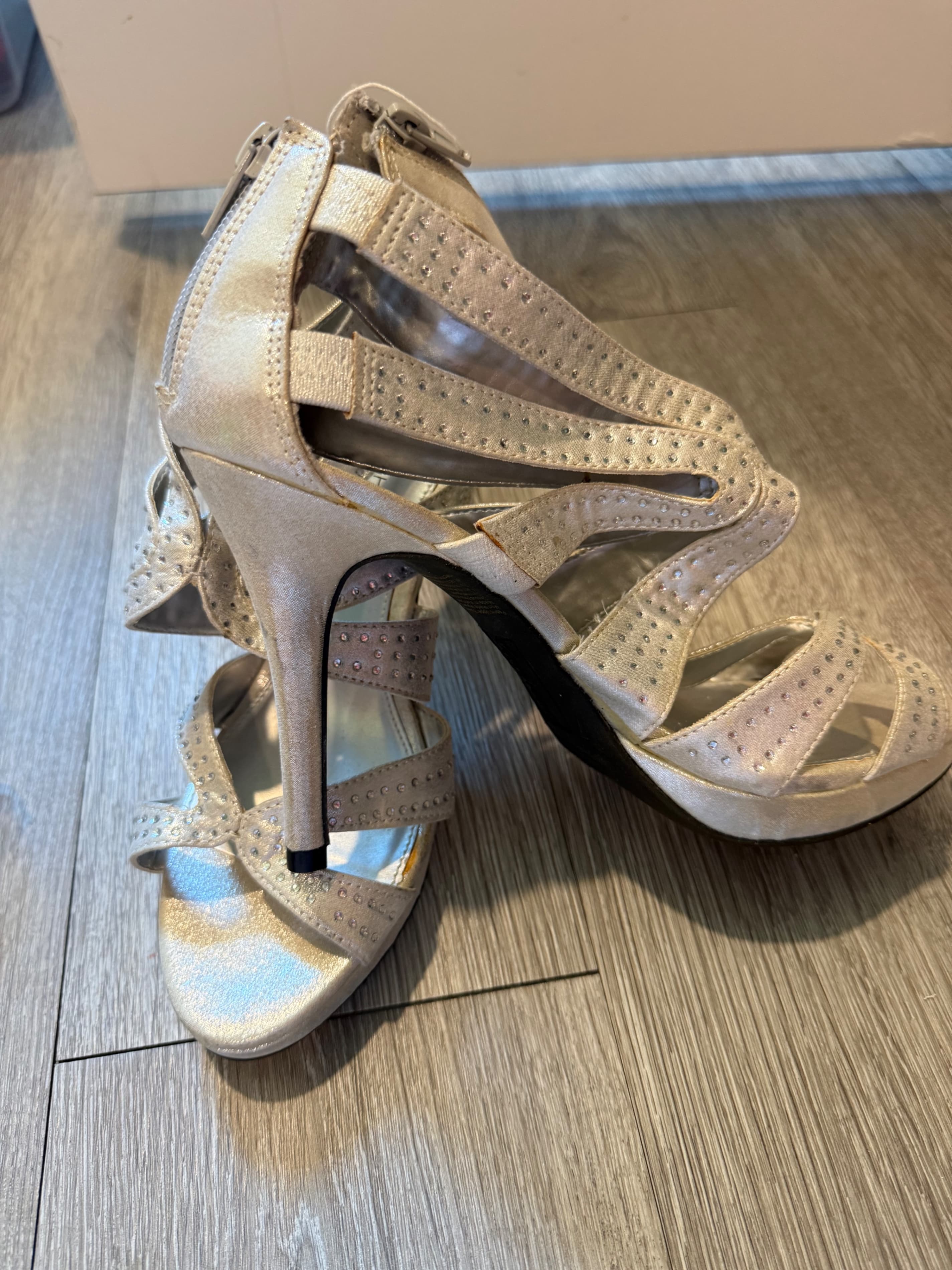 Fioni Night Silver Strappy Heels Size 7 - Thumbnail 3