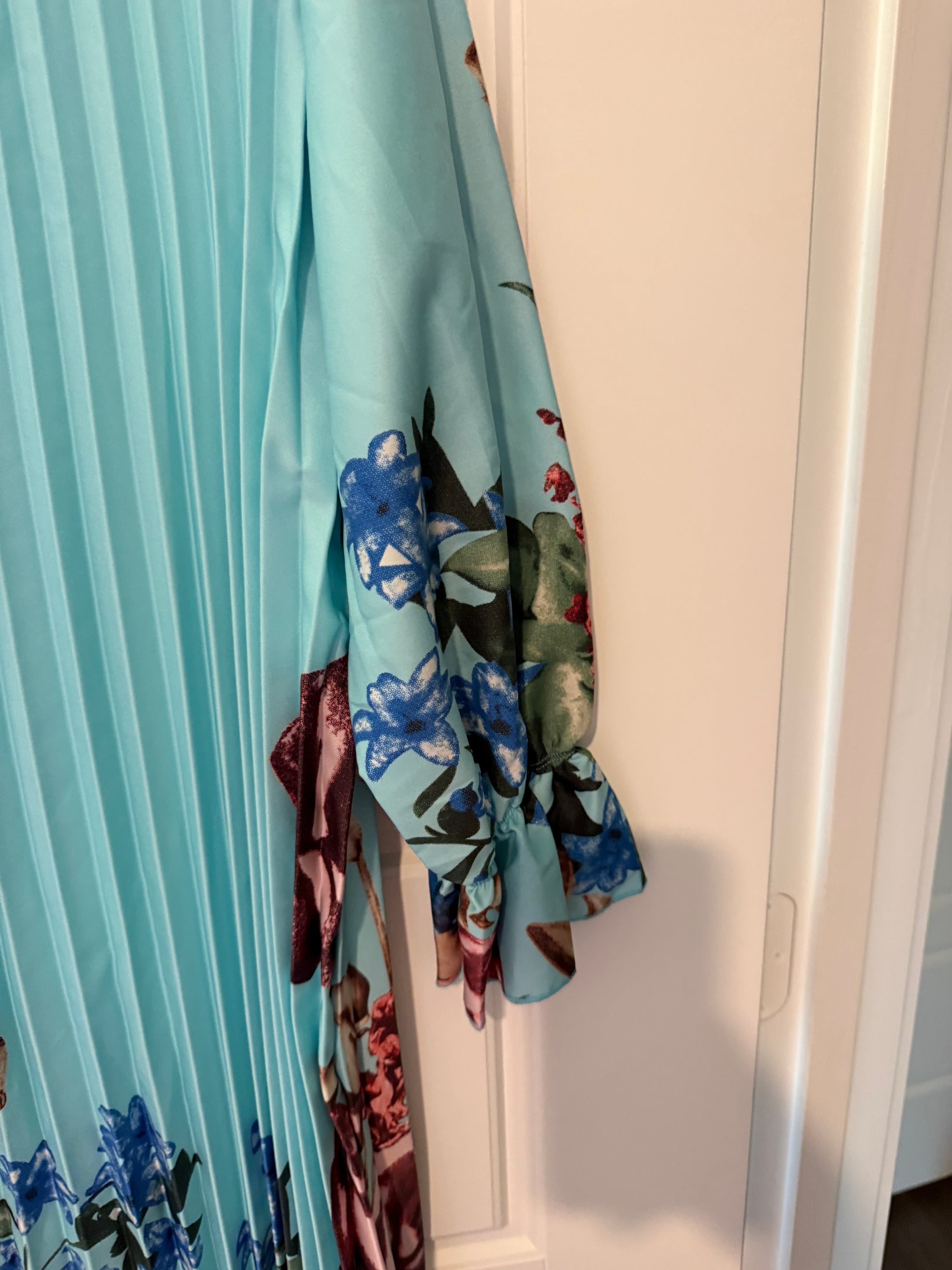 Shein Floral Pleated Dress Size S - Thumbnail 3