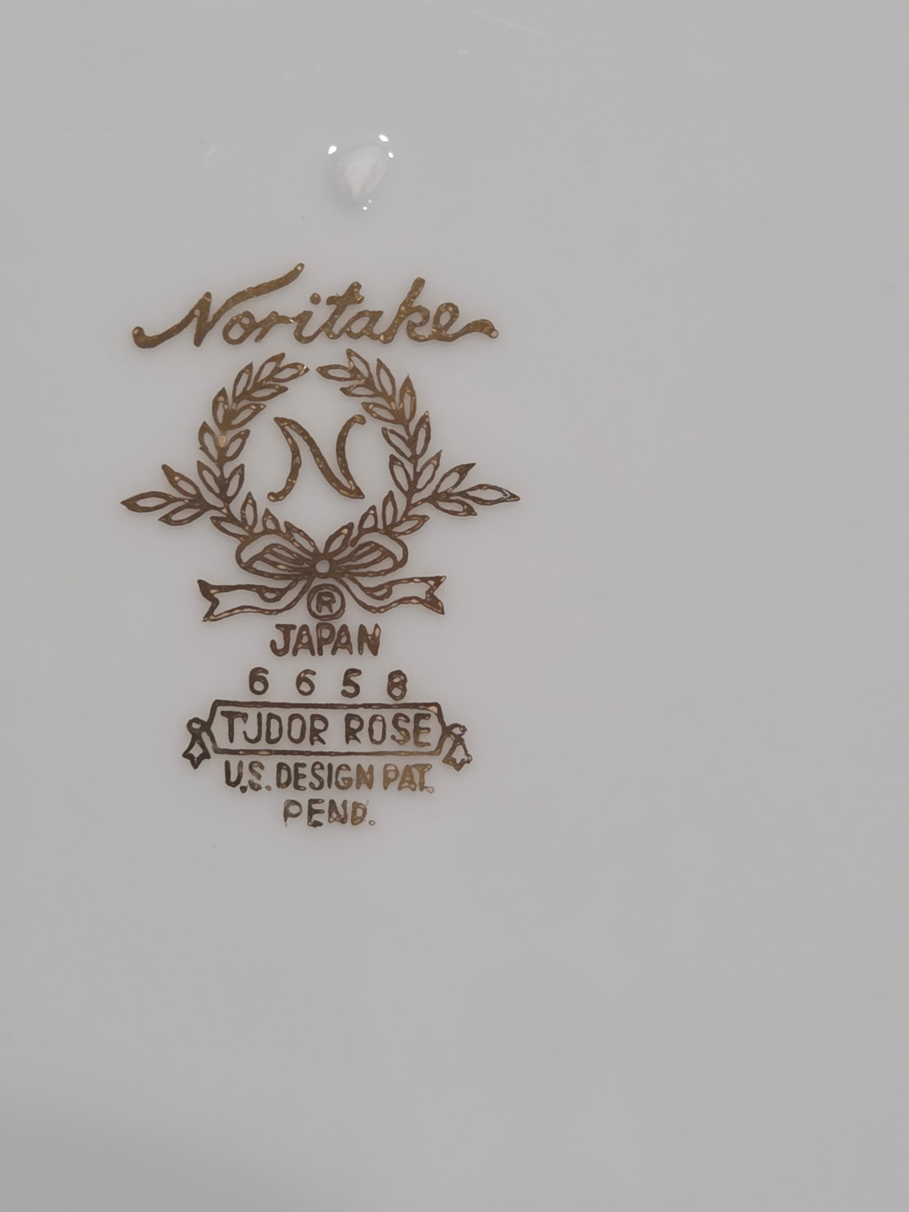 Vintage Noritake Japan Tudor Rose 6658 Porcelain Dinner Plate - Thumbnail 3