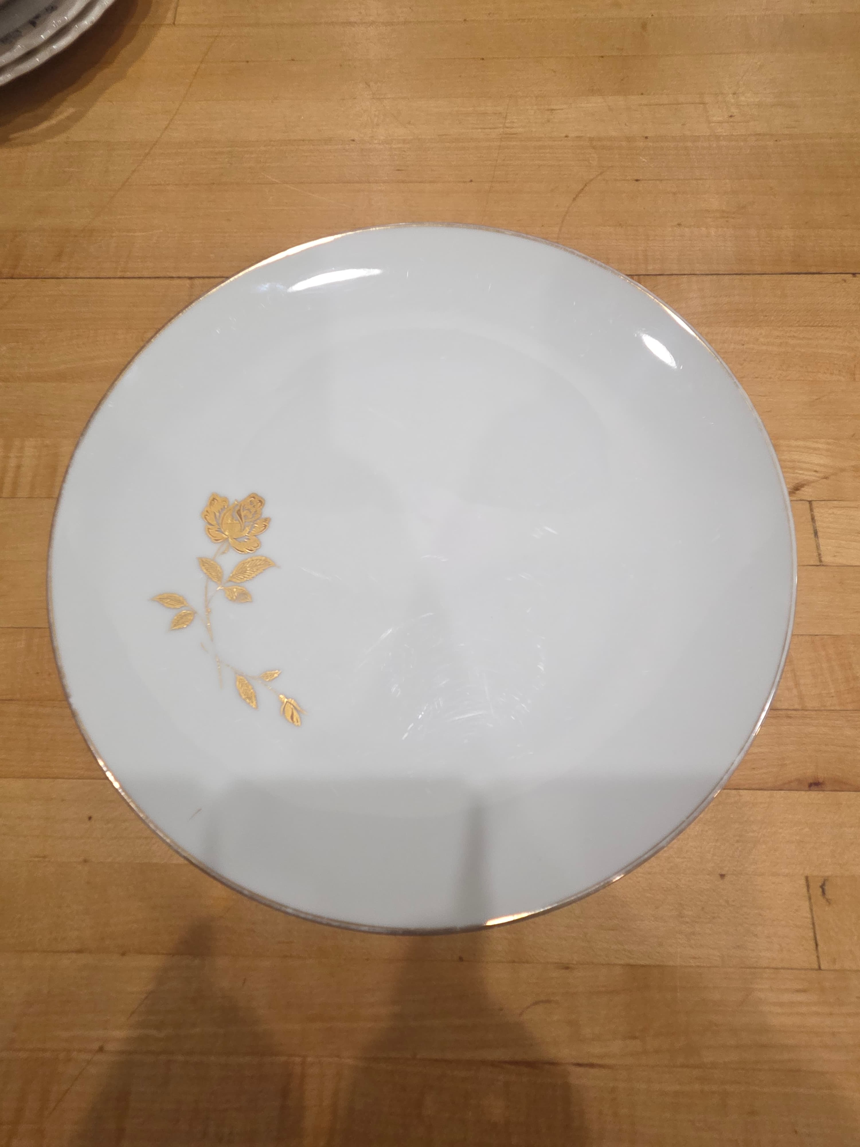 Vintage Noritake Japan Tudor Rose 6658 Porcelain Dinner Plate