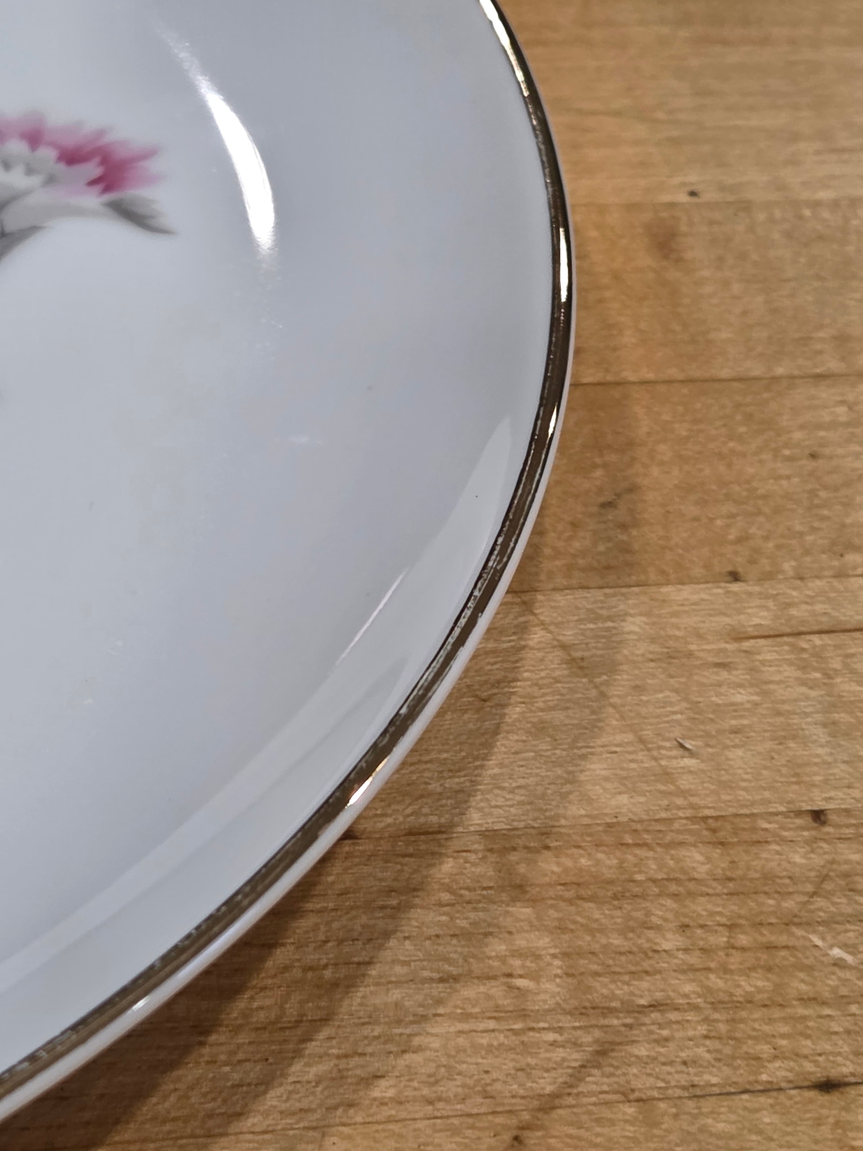 Vintage Royal Court Japan Carnation Porcelain Dinner Plate 10 Inch - Thumbnail 4