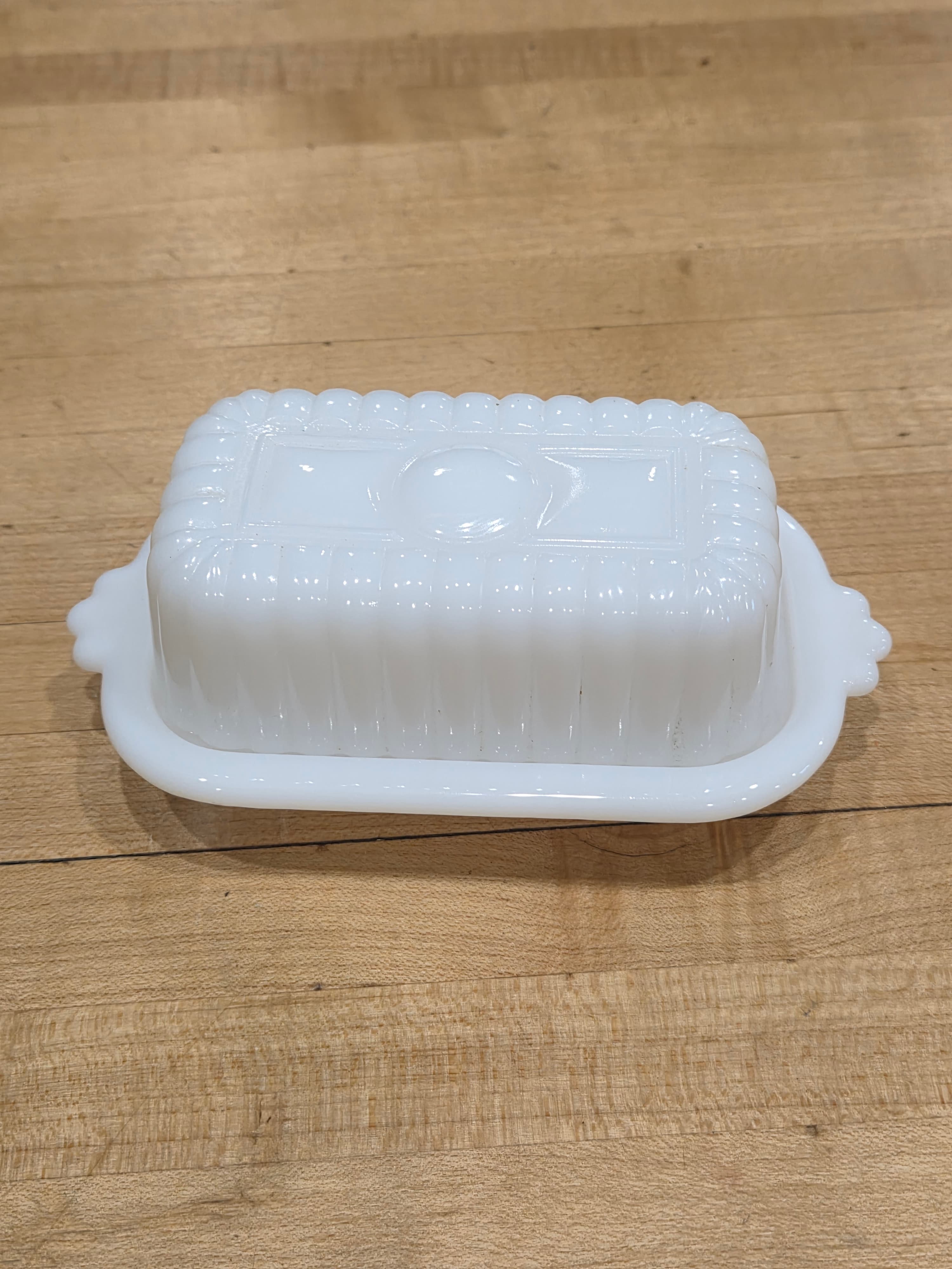 Vintage Westmoreland Old Quilt White Milk Glass Covered Butter Dish