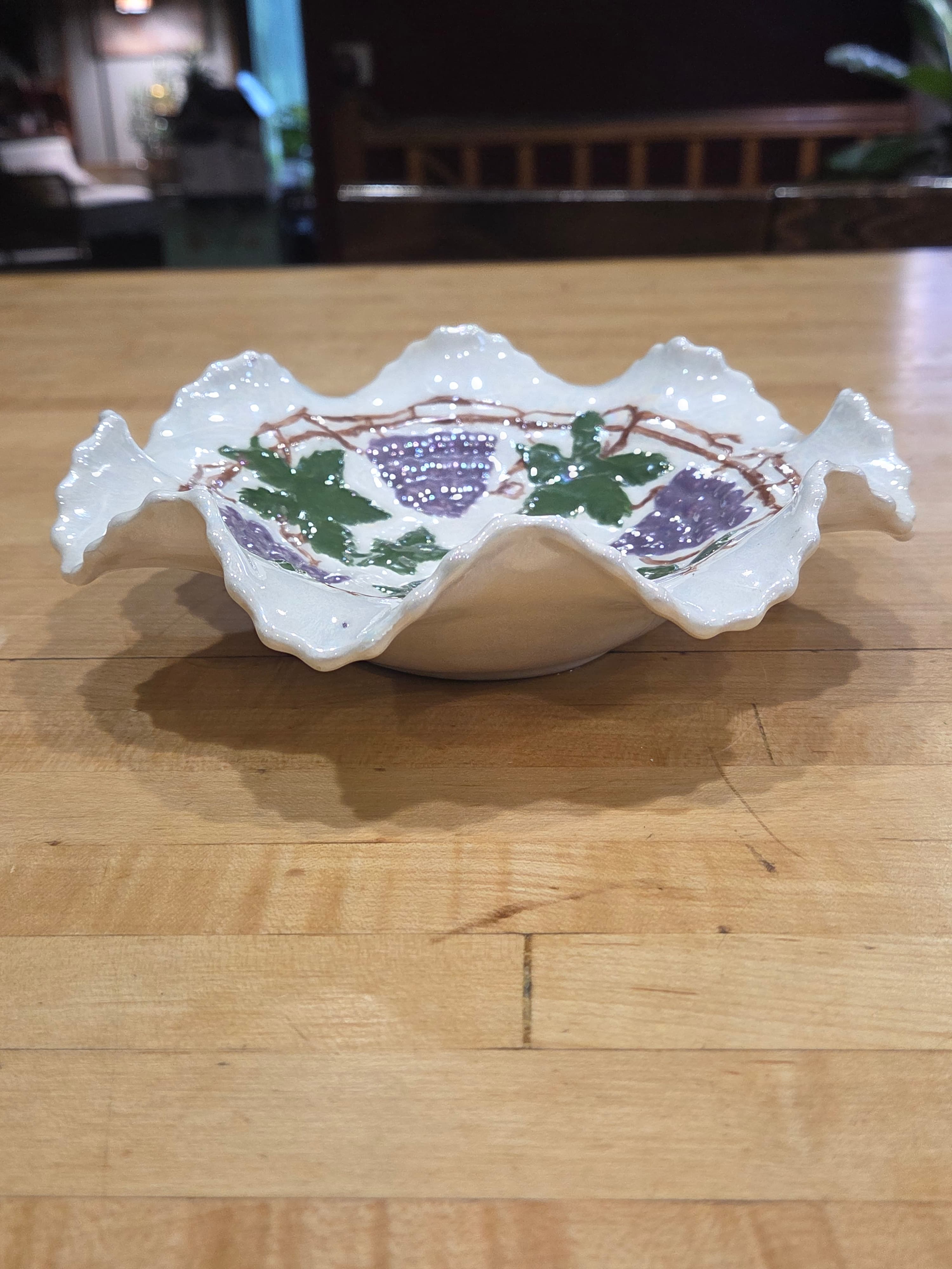 Vintage Hand Painted Porcelain Grapes Ruffled Lusterware Serving Bowl - Thumbnail 2