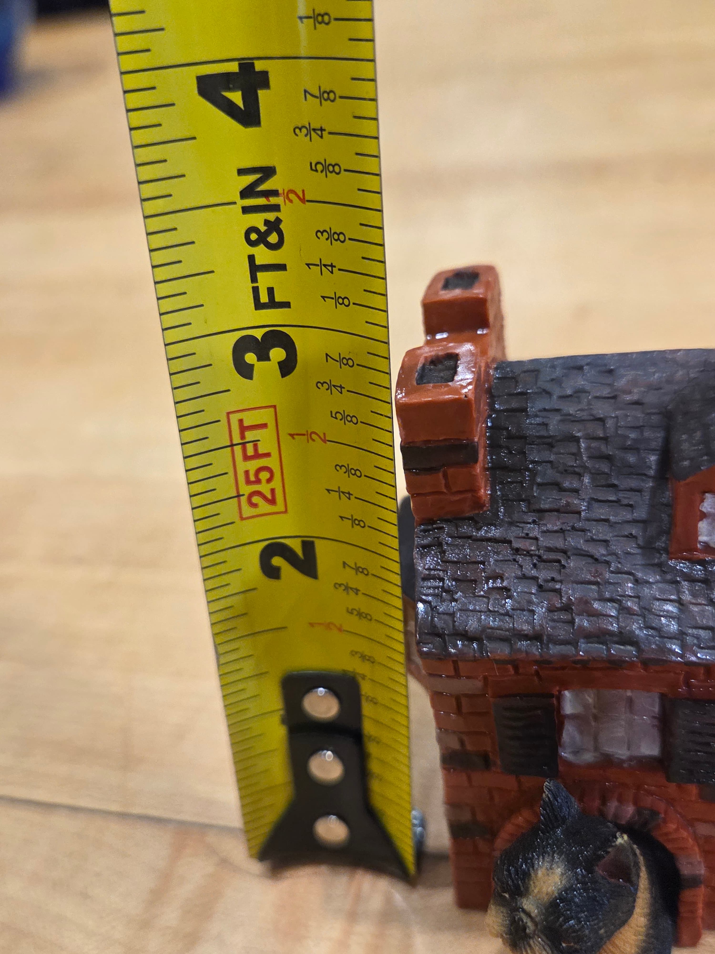 Barkitecture A101 Beacon Hill Townhouse Boston Terrier Figurine - Thumbnail 7