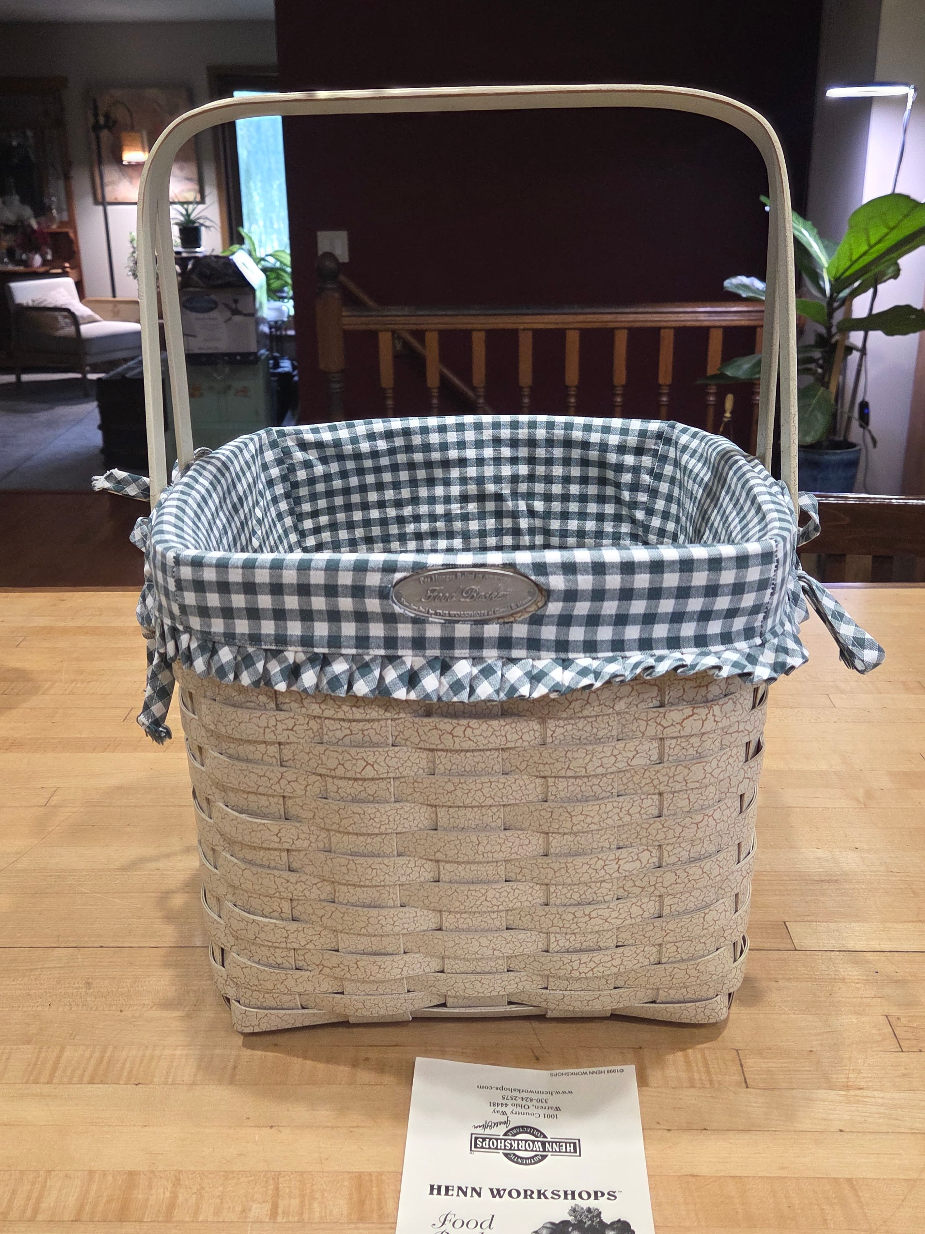 Henn Workshops Food Basket with Gingham Liner - Thumbnail 2