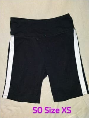 12 piece Bundle Lot of XS Clothes. - Thumbnail 12