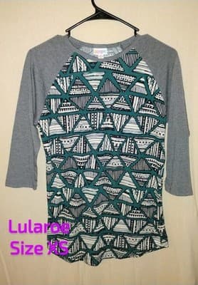 12 piece Bundle Lot of XS Clothes. - Thumbnail 10