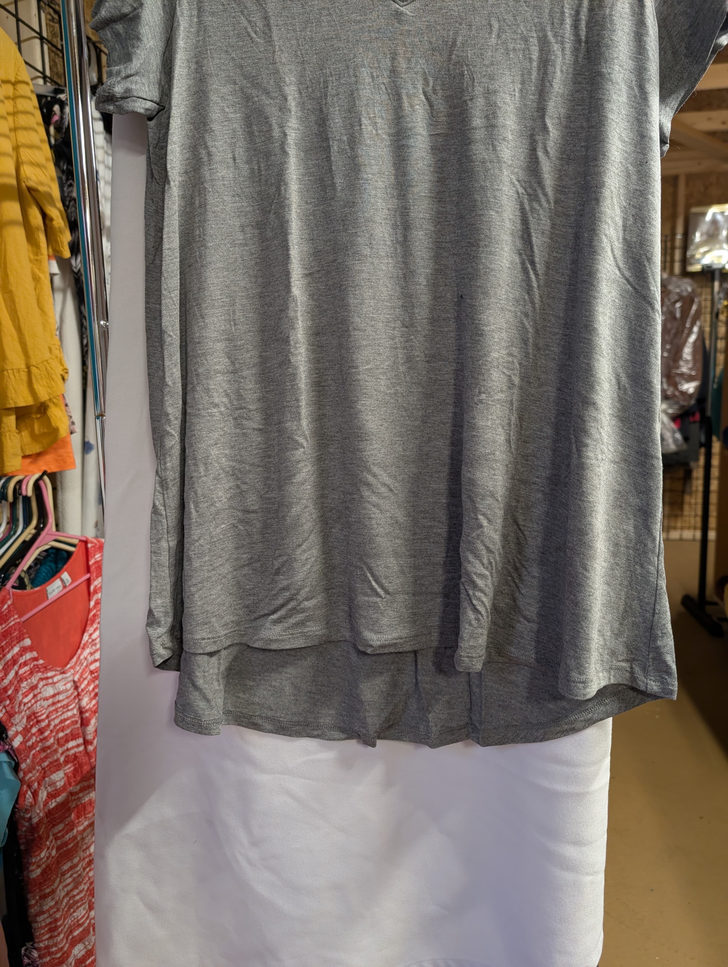 Hue Gray V-Neck Short Sleeve Shirt Medium - Thumbnail 2