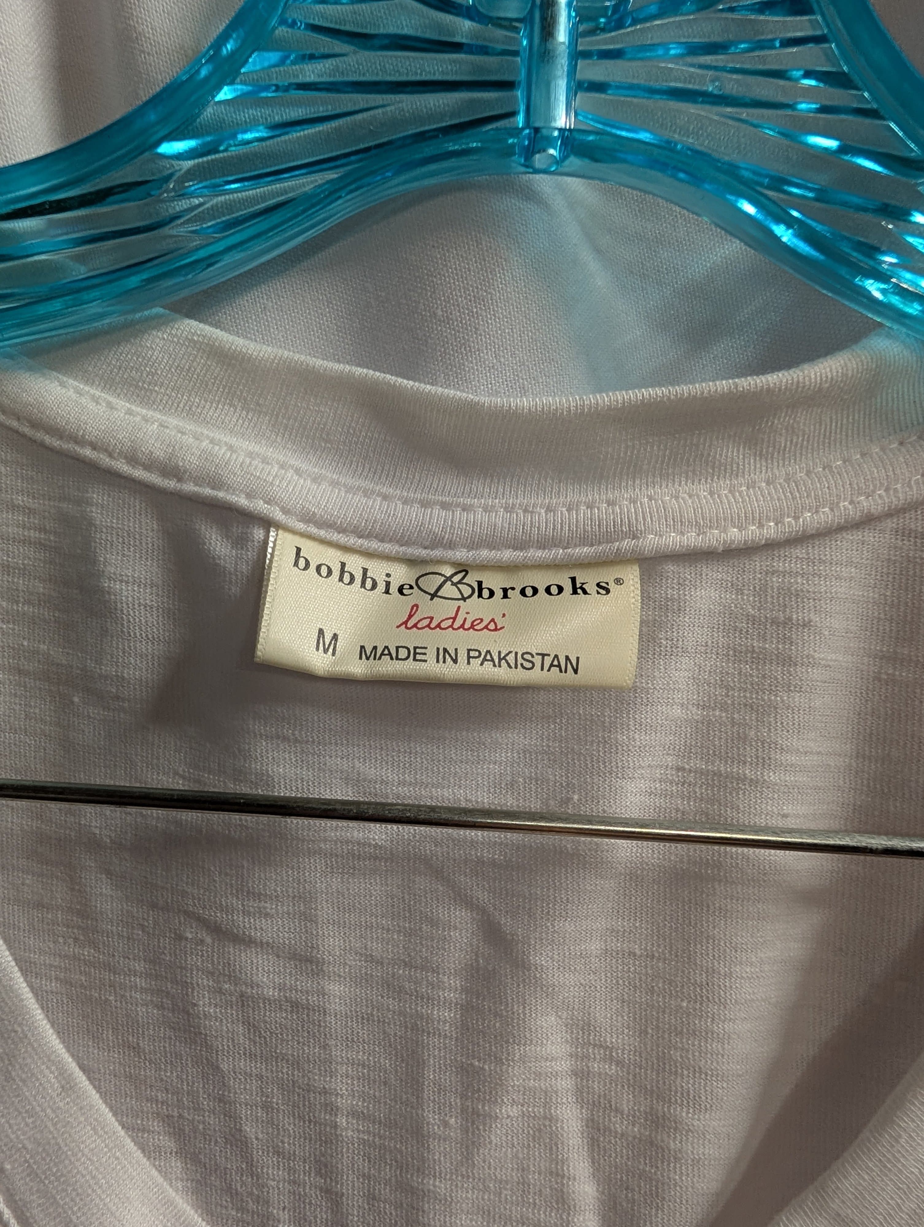 Bobbie Brooks Women's White V-Neck T-Shirt Medium - Thumbnail 3